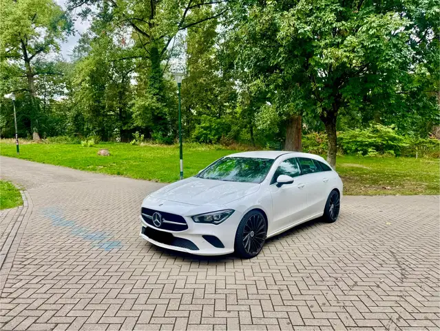 Mercedes-Benz CLA 200 CLA 200 d (EU6d-TEMP)