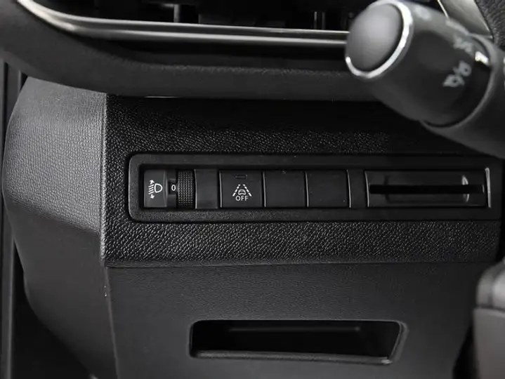 Peugeot 5008 Allure Pack BlueHDi S&S EAT8 2024, foto 15
