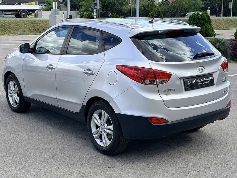 Hyundai iX35 2,0 CRDi Premium 4WD *Sehr gepflegt* — photo 5