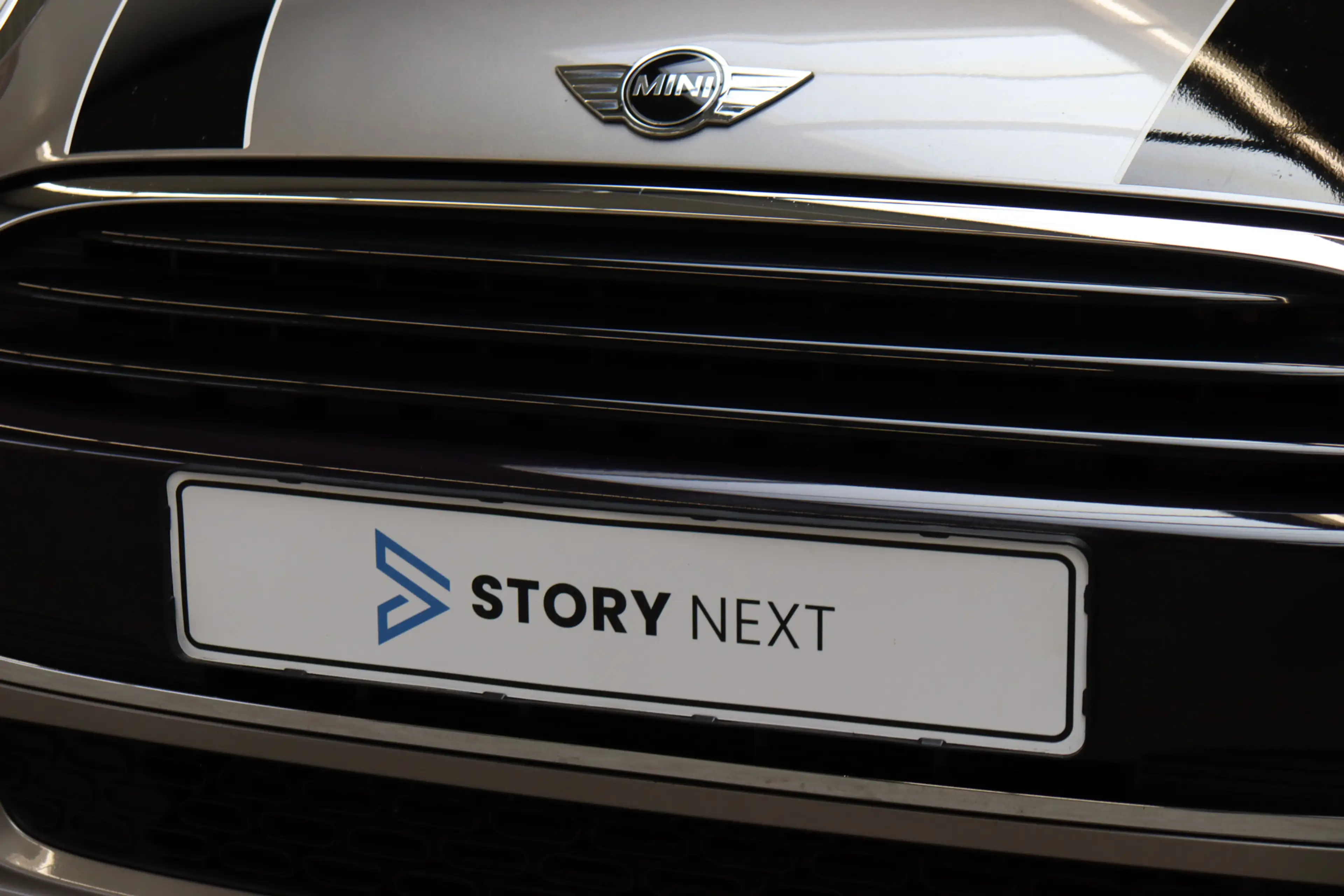 MINI Cooper Hatchback Serious Business 5 deurs / Navigatiesyst — photo 7