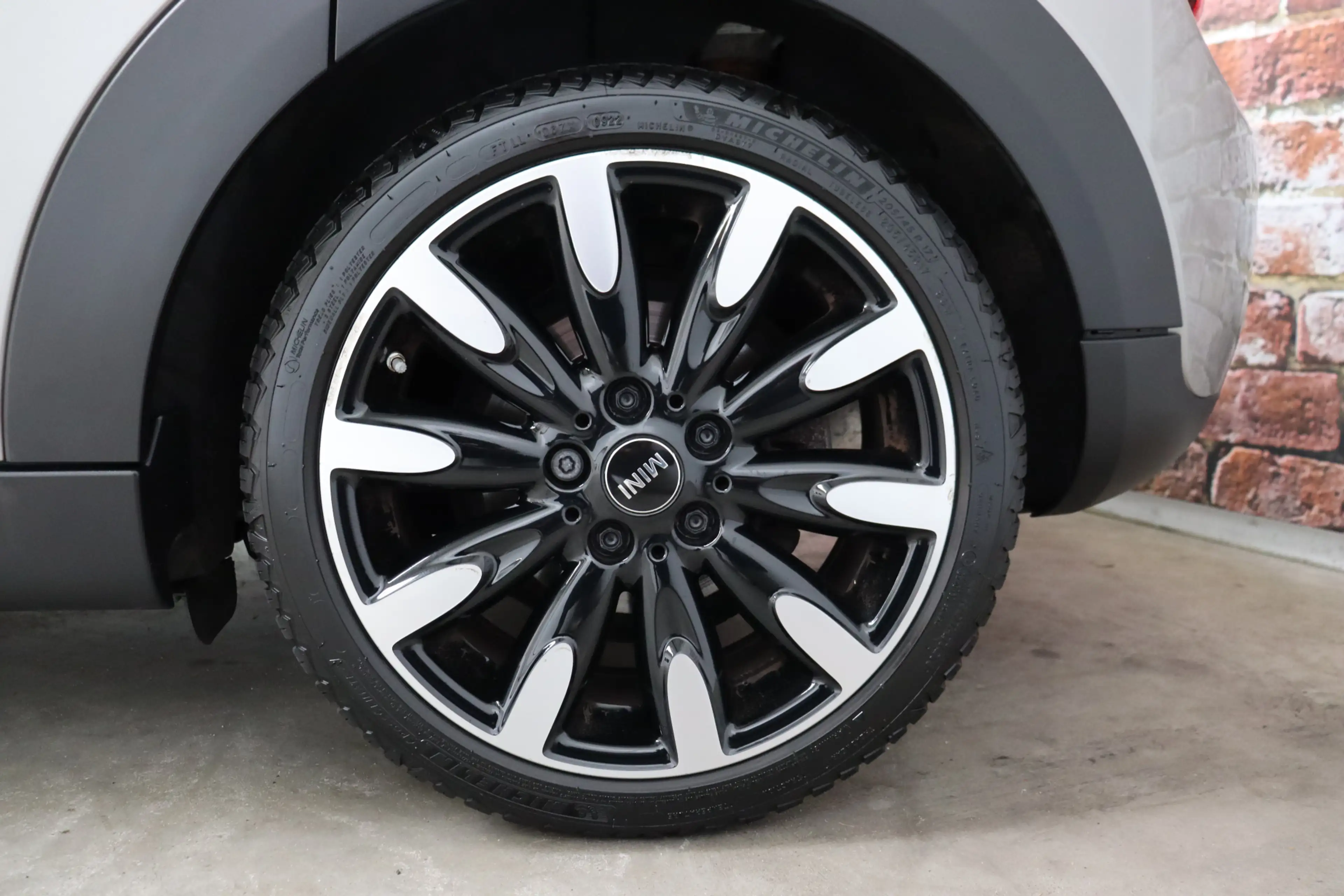 MINI Cooper Hatchback Serious Business 5 deurs / Navigatiesyst — photo 11