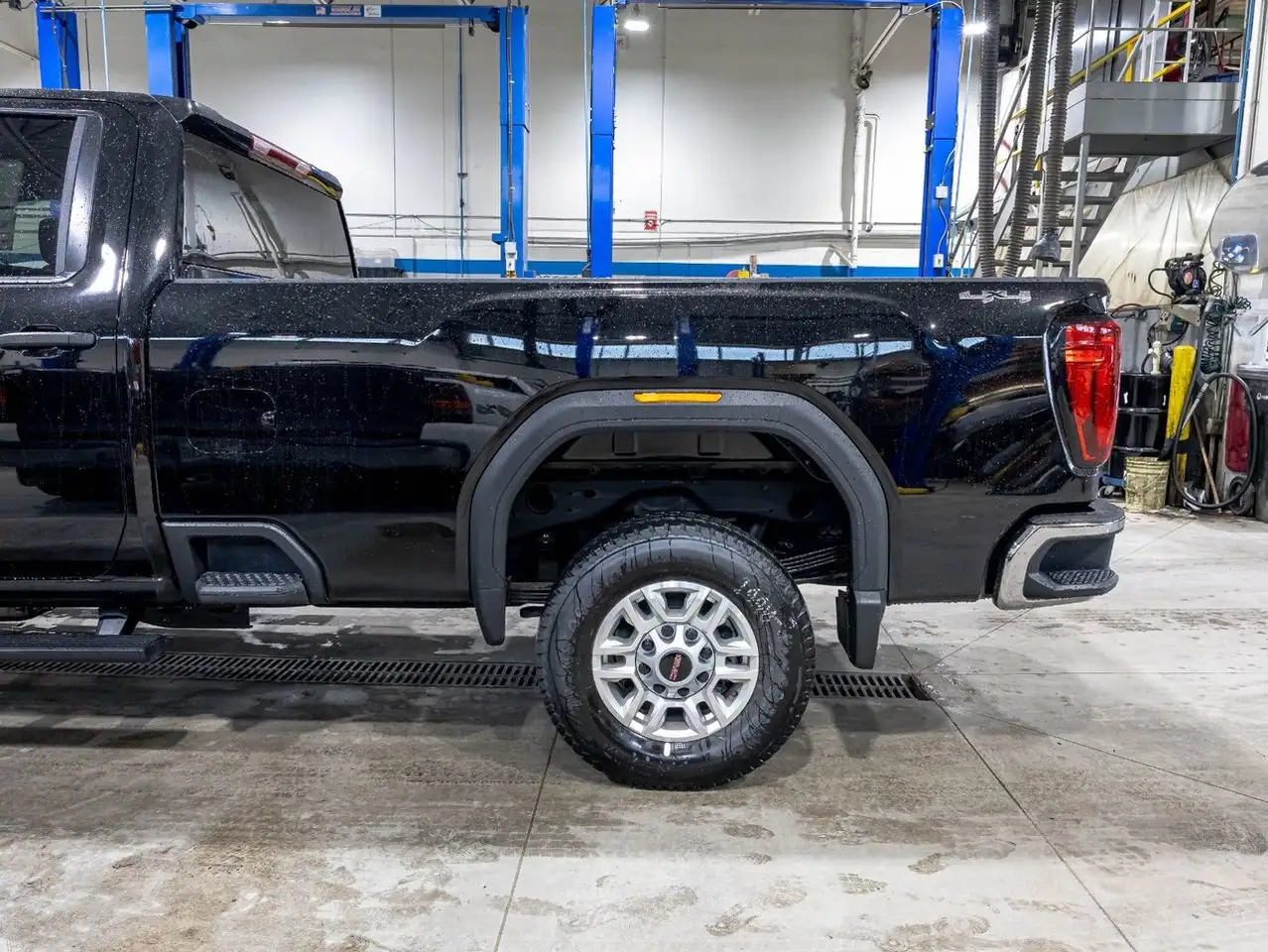 GMC Sierra 2500HD снимка GMC Sierra 2500HD