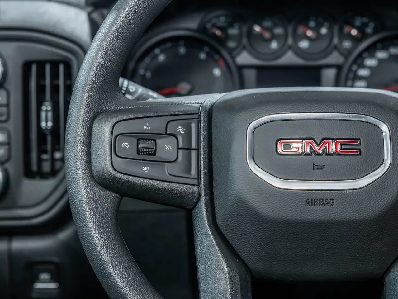 GMC Sierra 2500HD снимка GMC Sierra 2500HD