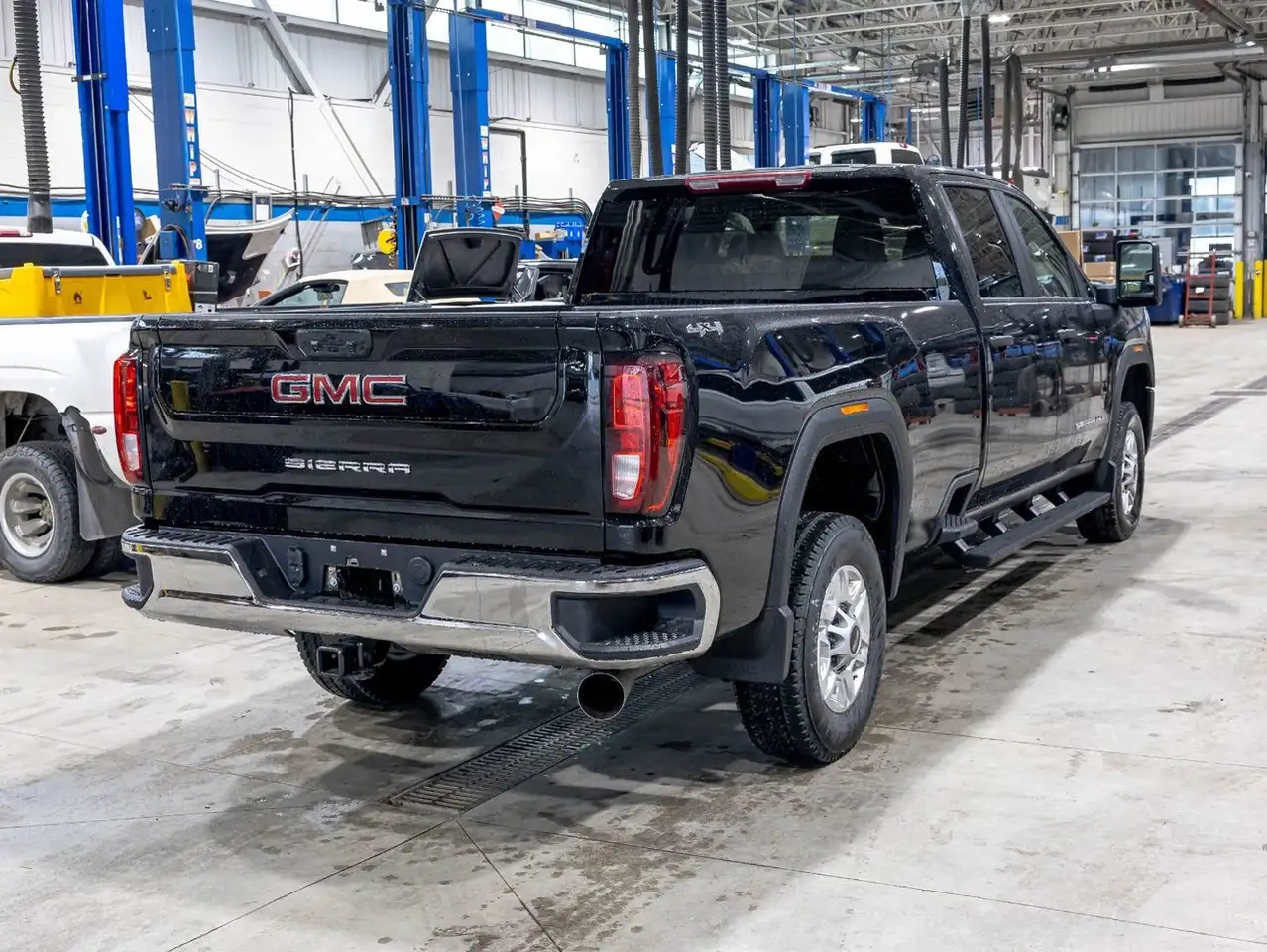 GMC Sierra 2500HD снимка GMC Sierra 2500HD