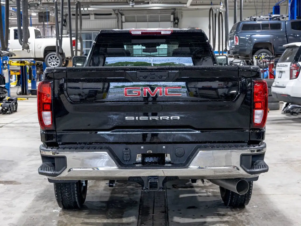 GMC Sierra 2500HD снимка GMC Sierra 2500HD