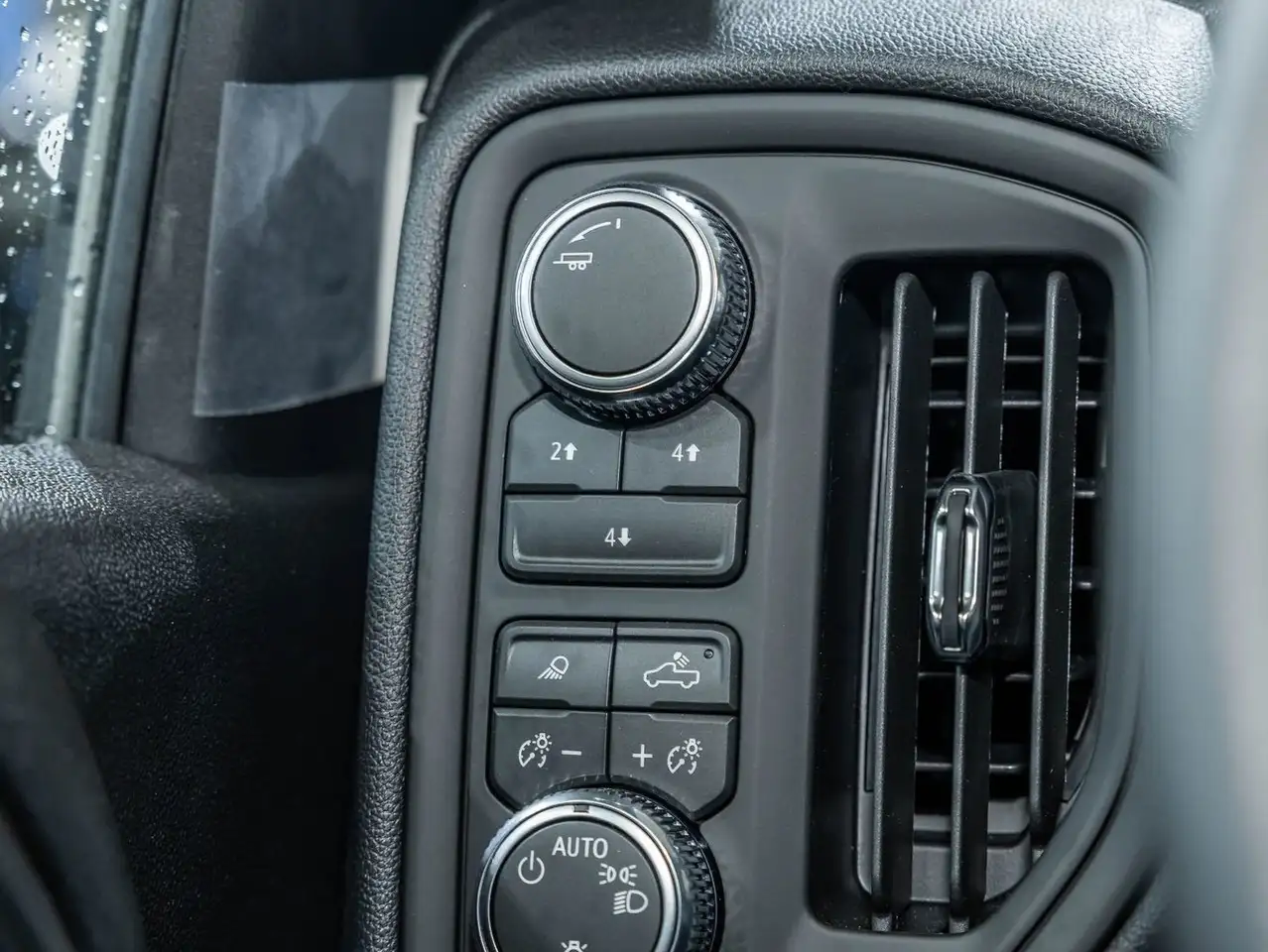GMC Sierra 2500HD снимка GMC Sierra 2500HD
