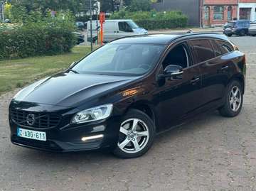 V60 2.0 D4 Black Edition