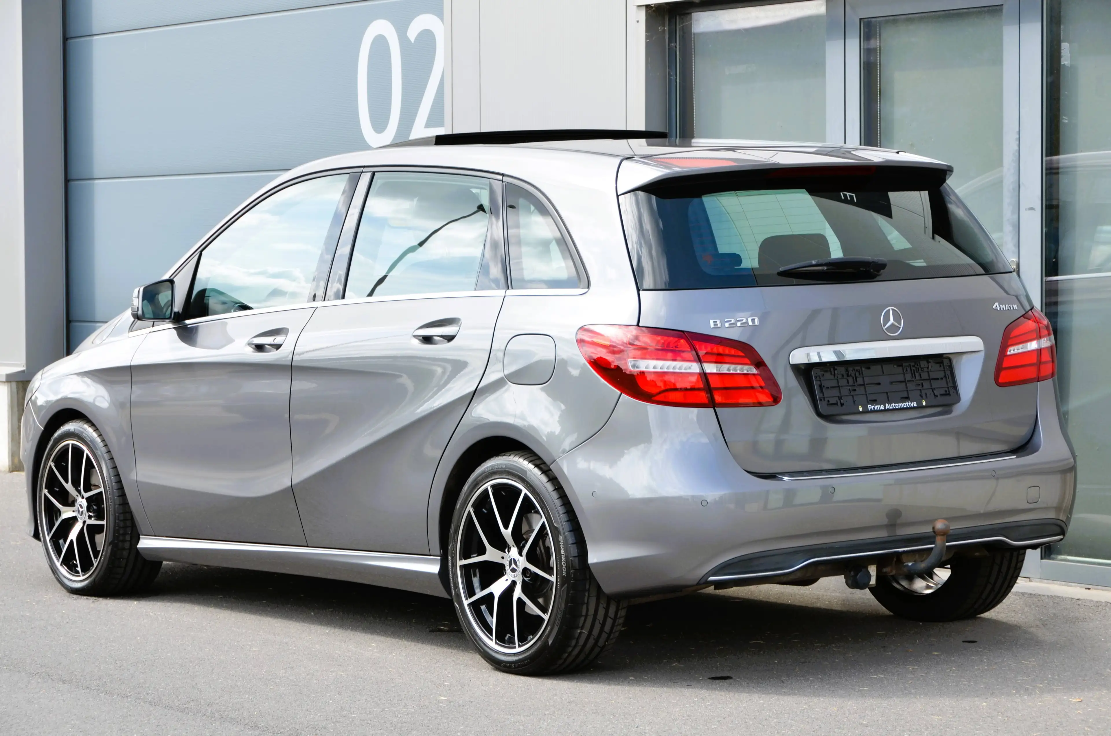 Mercedes-Benz B 220 4-Matic * GPS * PANO * STEPTRONIC * SPORT * LED * TREKHAAK * PDC * — photo 3