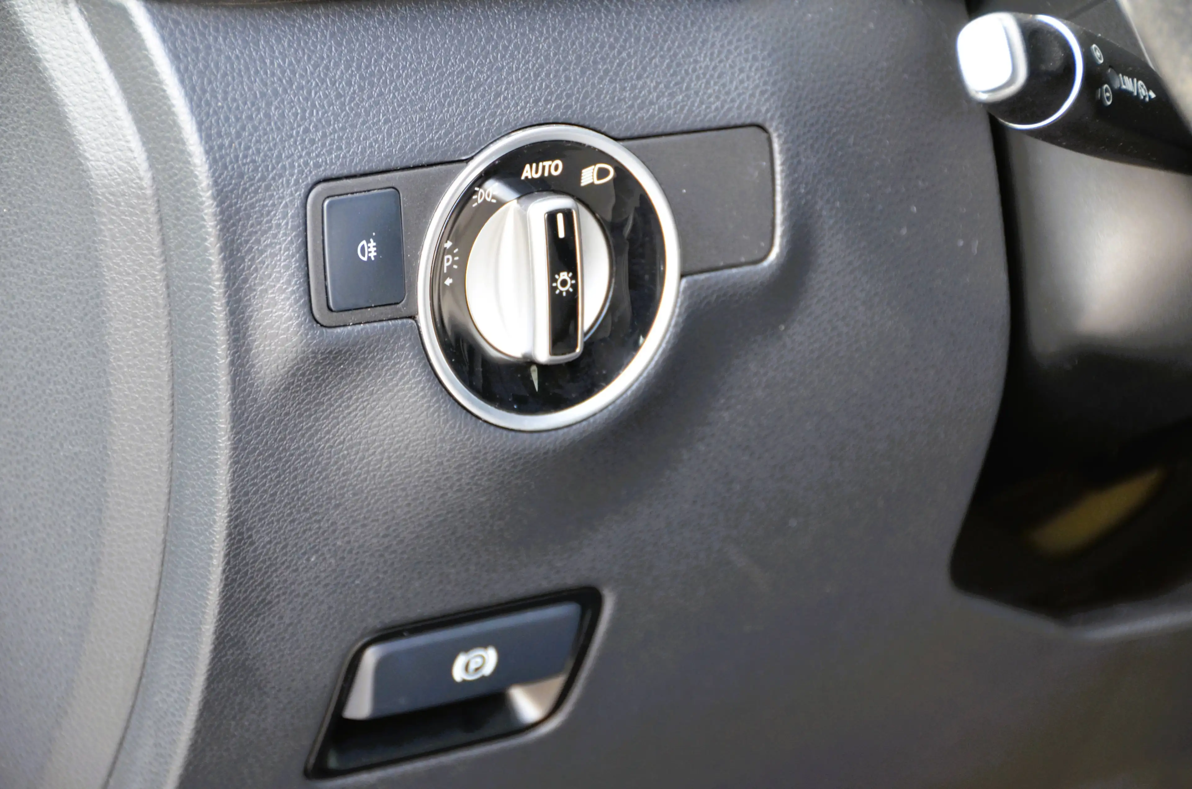 Mercedes-Benz B 220 4-Matic * GPS * PANO * STEPTRONIC * SPORT * LED * TREKHAAK * PDC * — photo 7