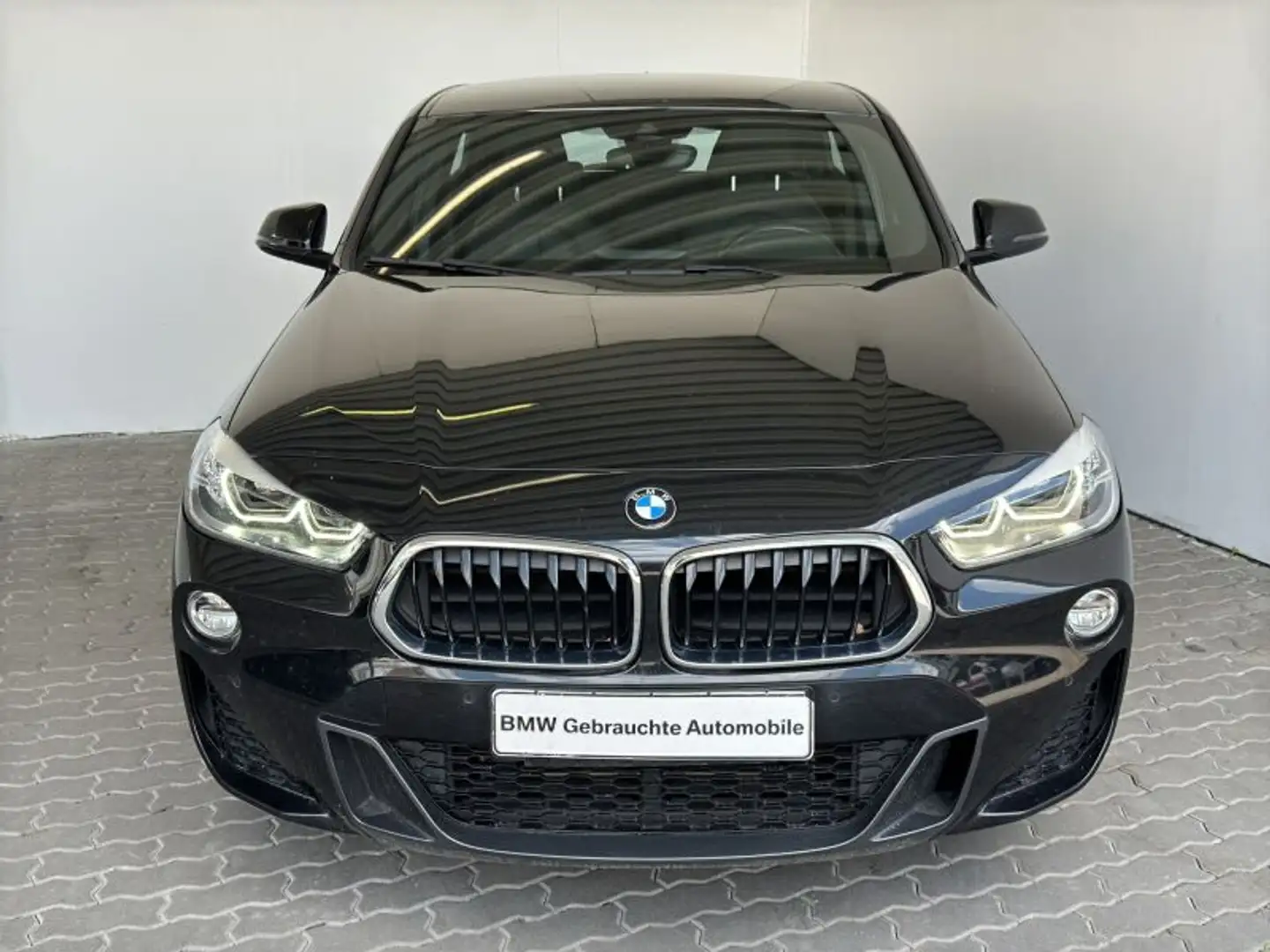 BMW X2 sDrive18i M Sport Navi.LED.DriveAs.RFK.KomfZg Schwarz - 2