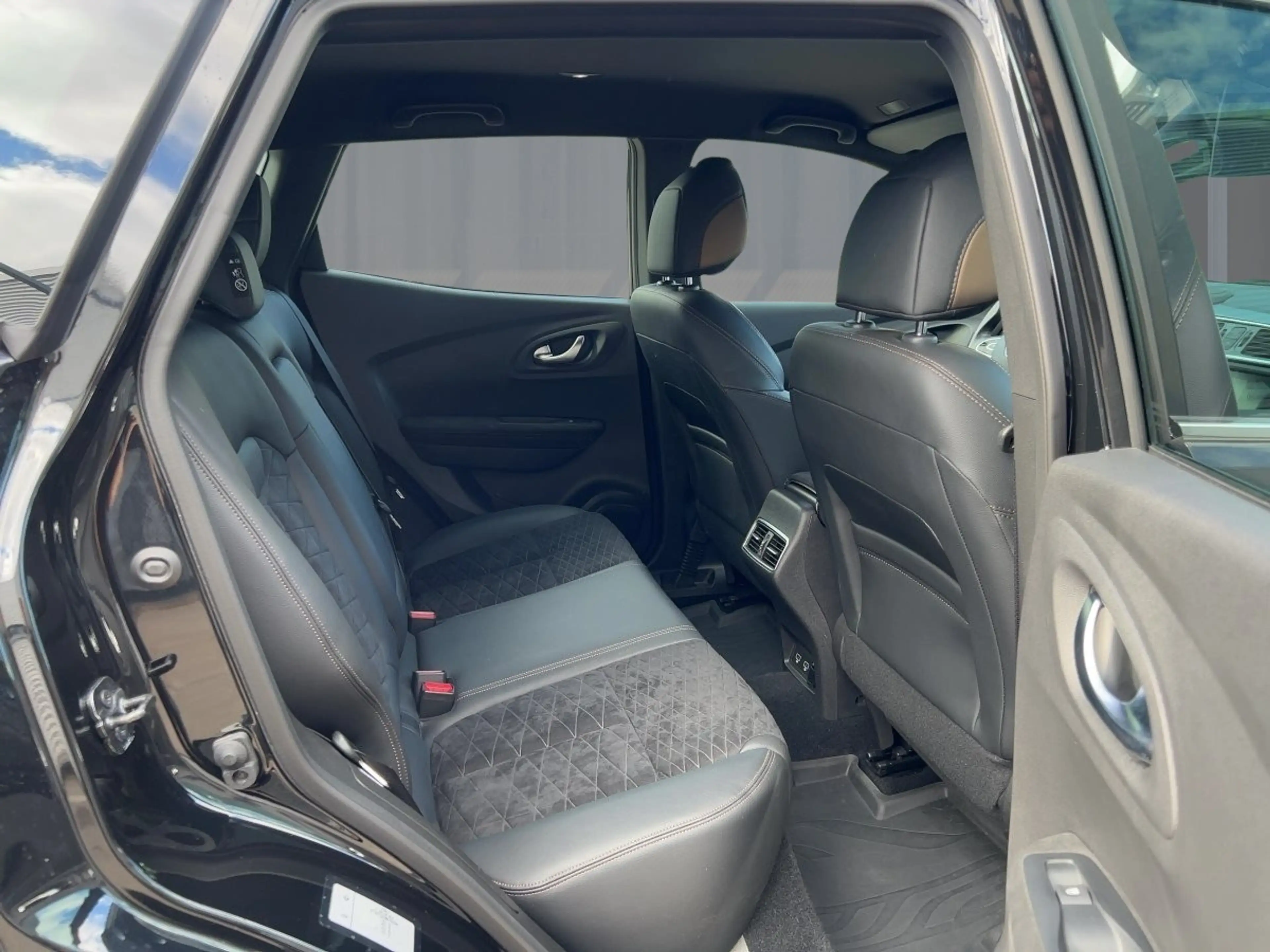 Renault Kadjar 1.3 TCe 160 Black Edition — photo 9