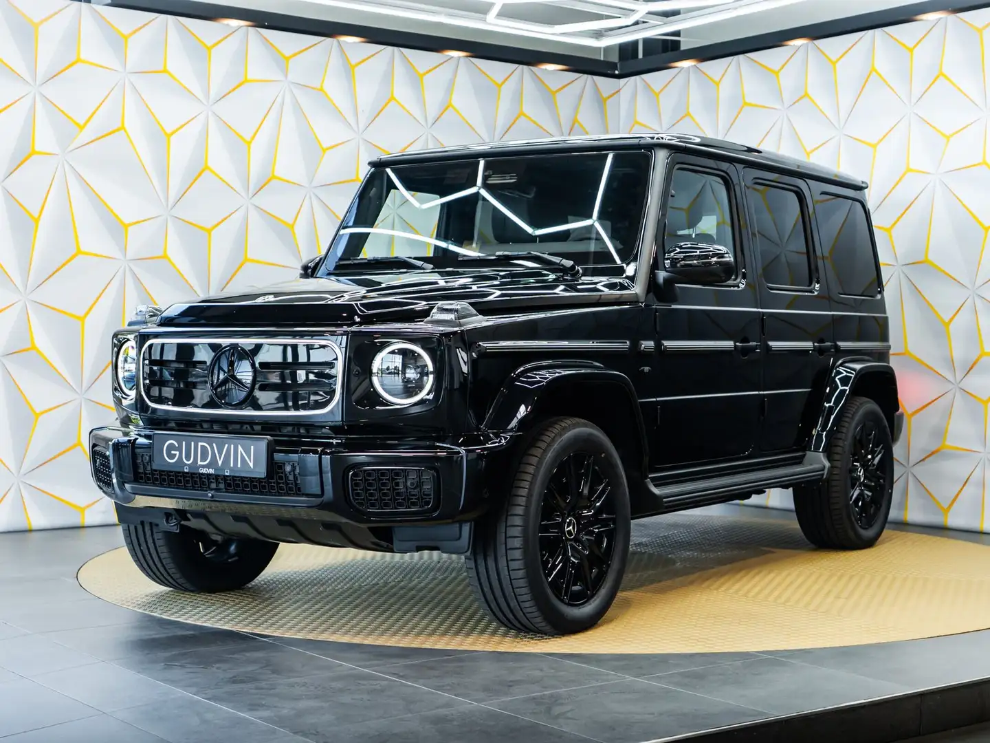 Mercedes-Benz G 580 EQ/MANUFACTUR/CARBON/STOCK Noir - 1