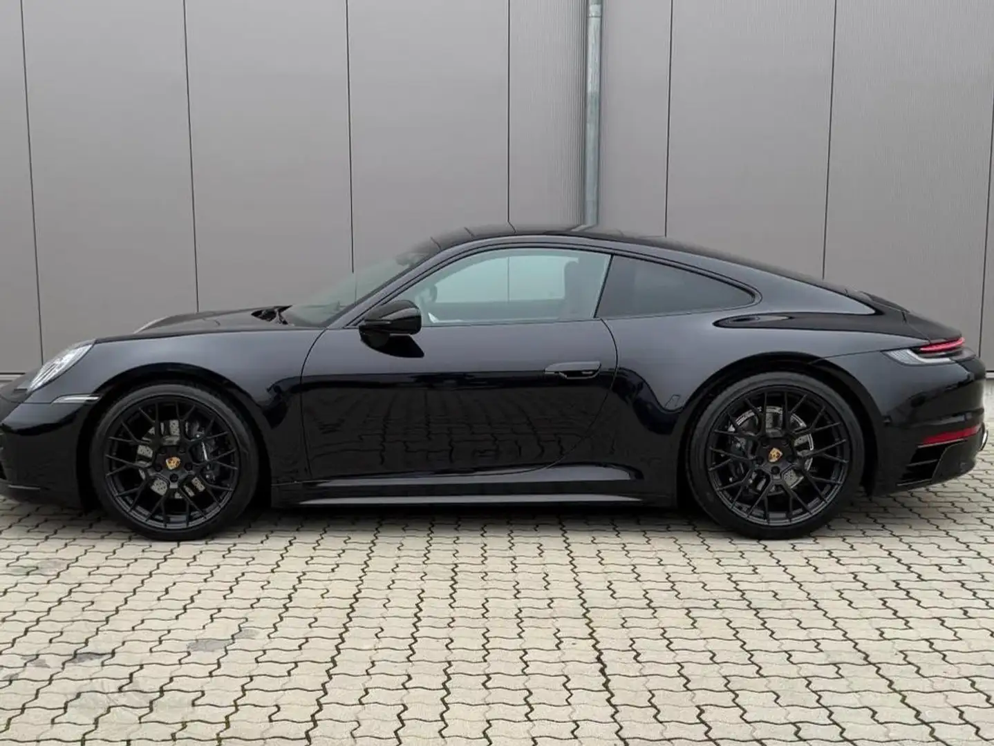 Porsche 911 Carrera Coupé Approved Schwarz - 2