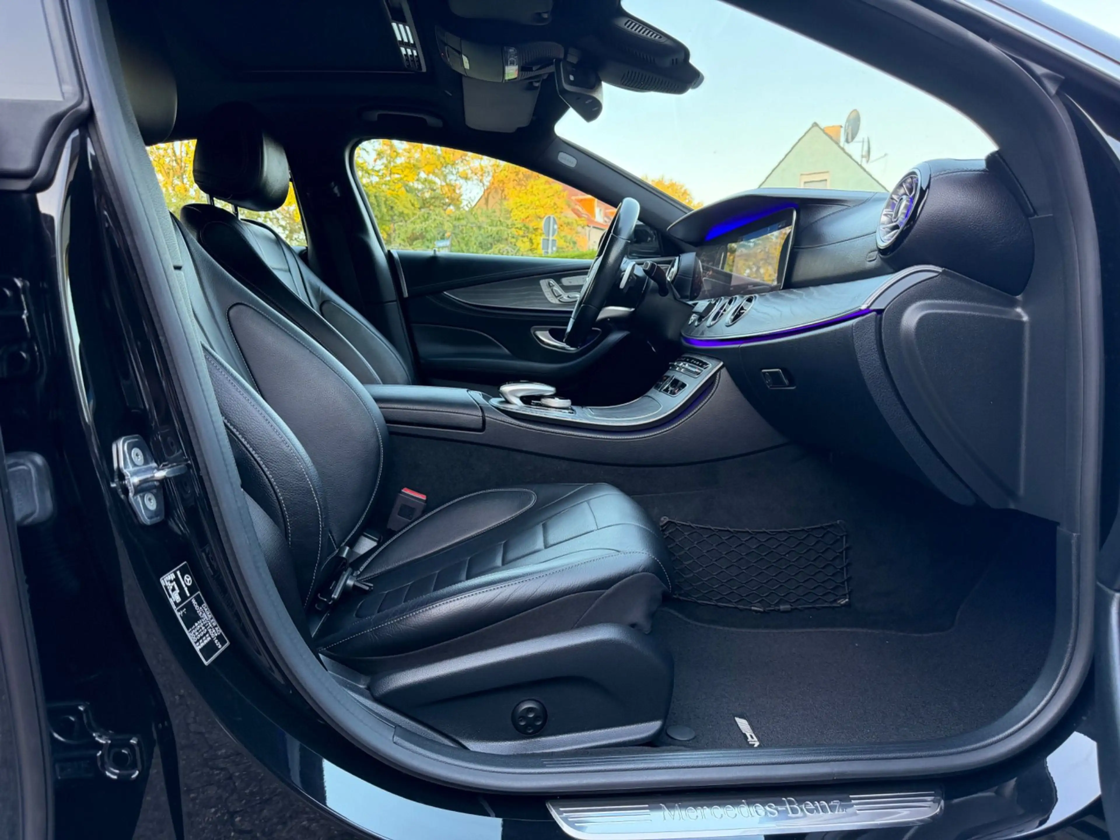 Mercedes-Benz CLS 350 d AMG Line 4Matic  | AIRMATIC | DISTR | BURMESTER — photo 25