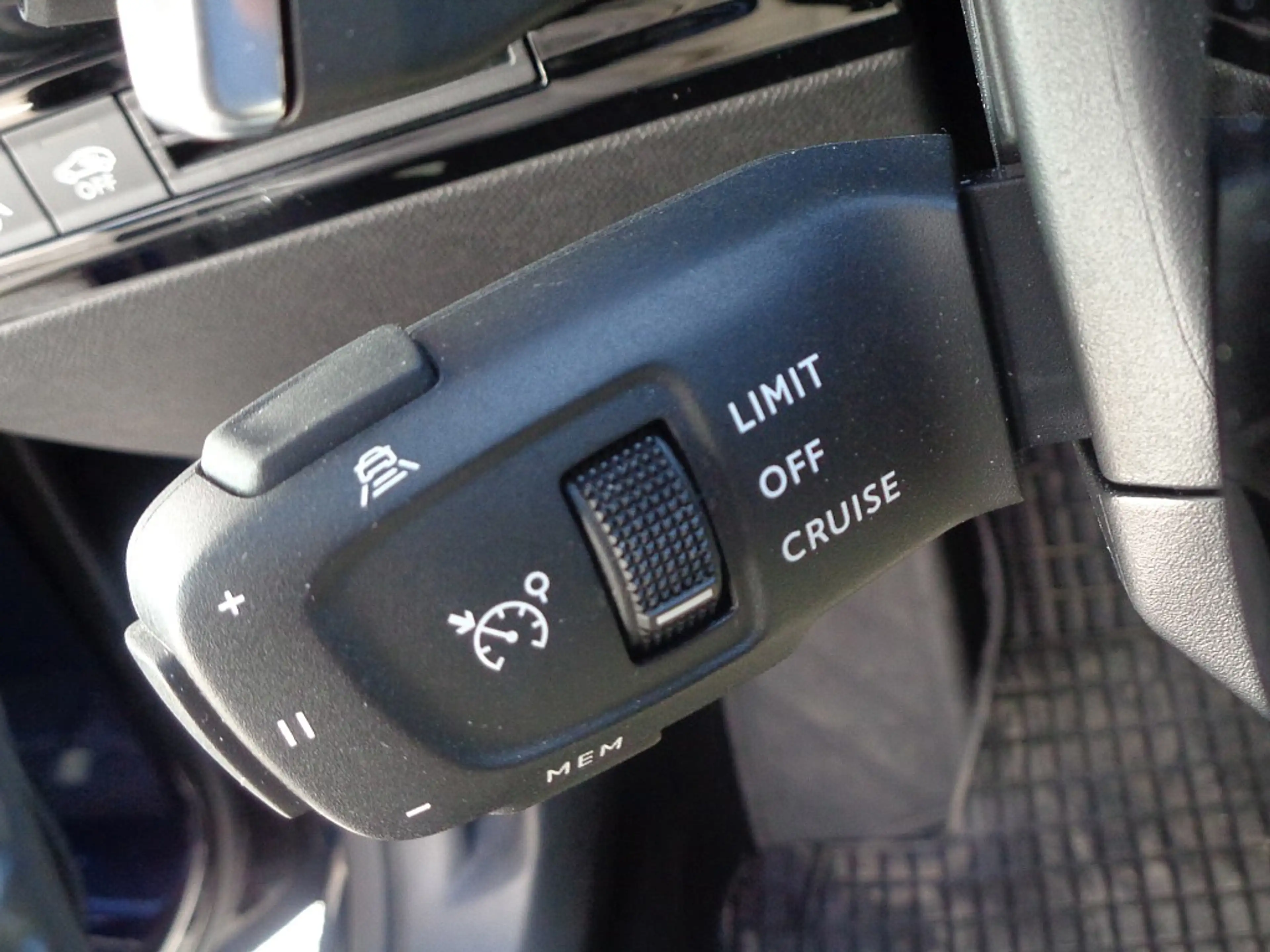 Peugeot 508 SW 1,5 BlueHDi 130 EAT8 Allure Automatik Diesel... — photo 13