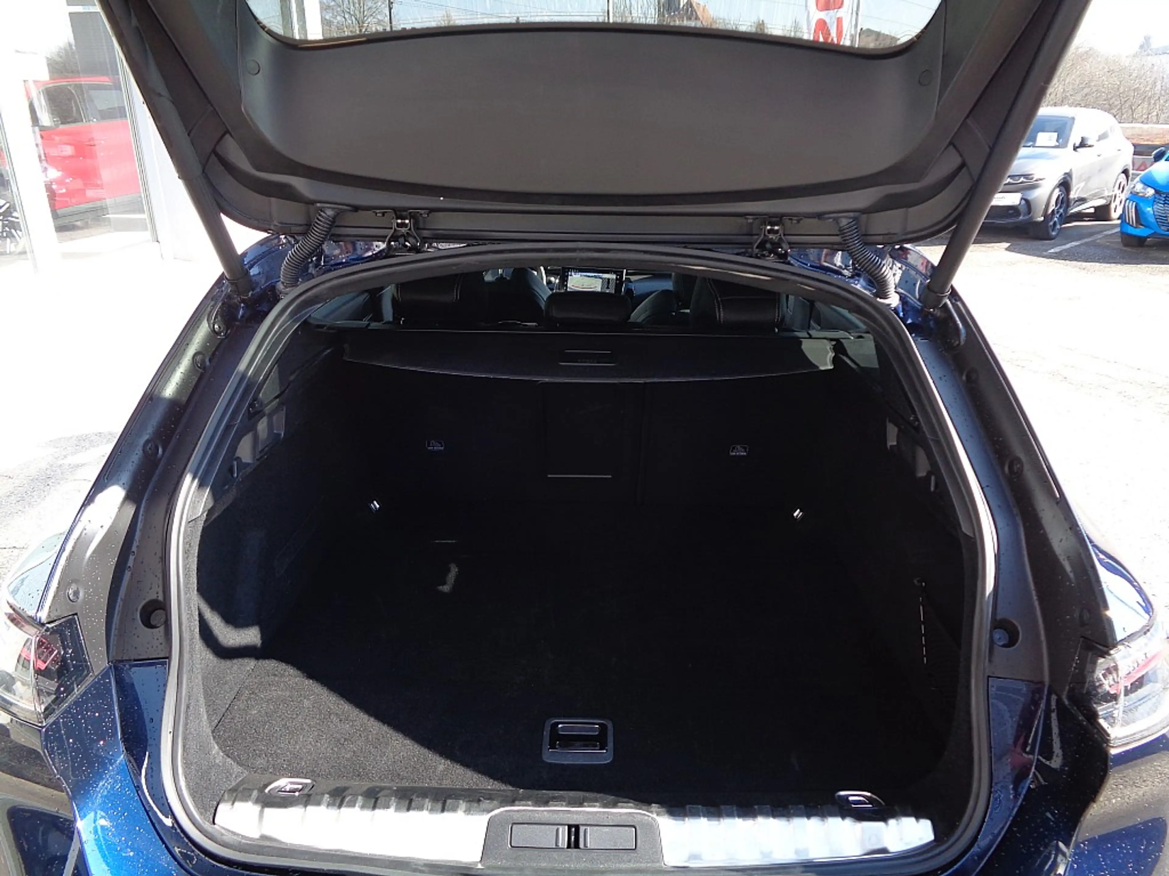 Peugeot 508 SW 1,5 BlueHDi 130 EAT8 Allure Automatik Diesel... — photo 7