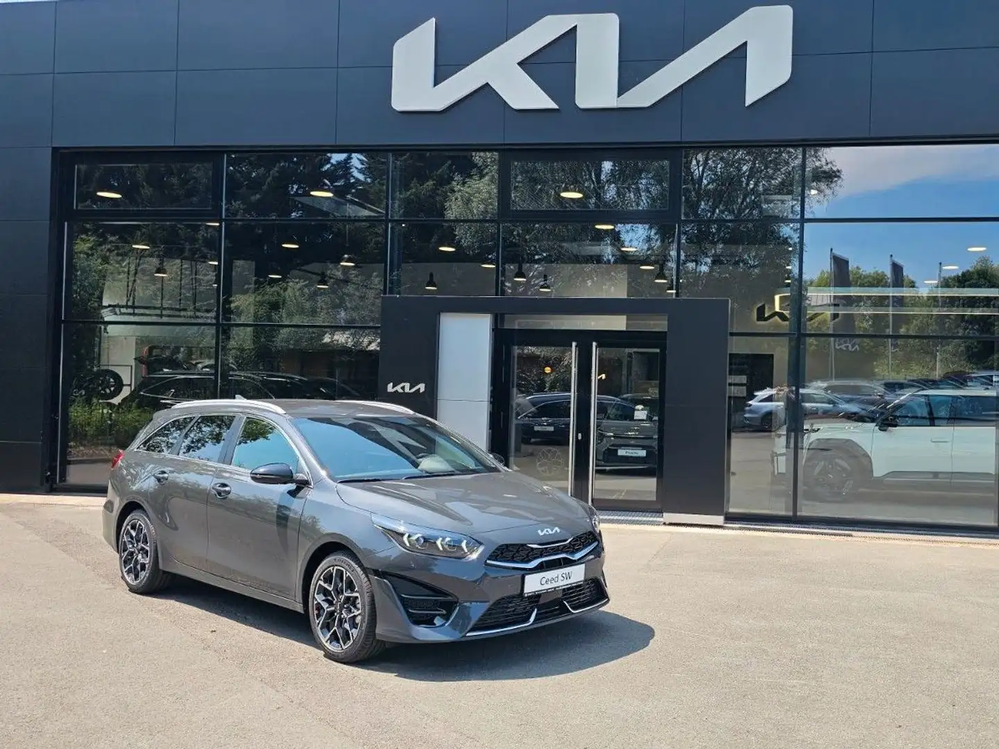 Kia Ceed SW / cee'd SW cee'd SW 1,5 DCT GT-Line Gris - 1