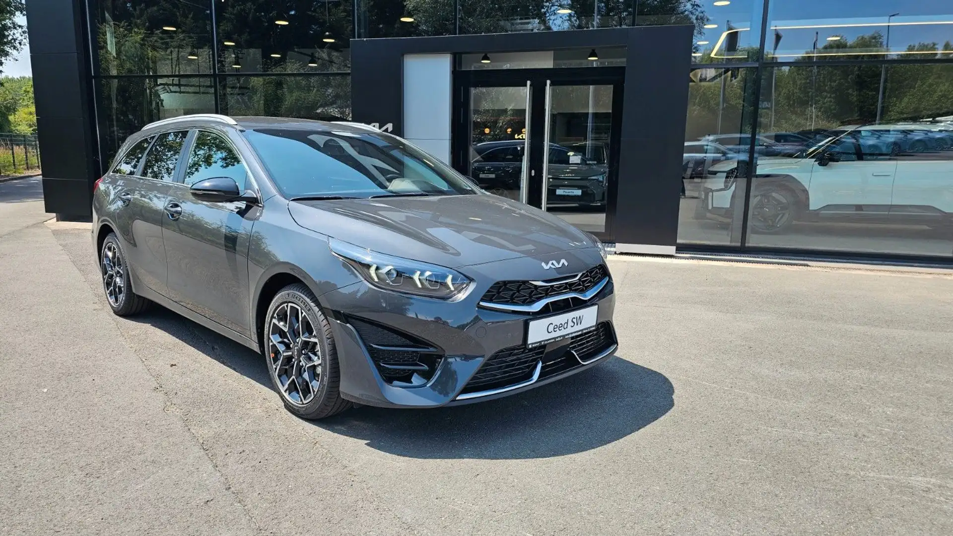 Kia Ceed SW / cee'd SW cee'd SW 1,5 DCT GT-Line Gris - 2