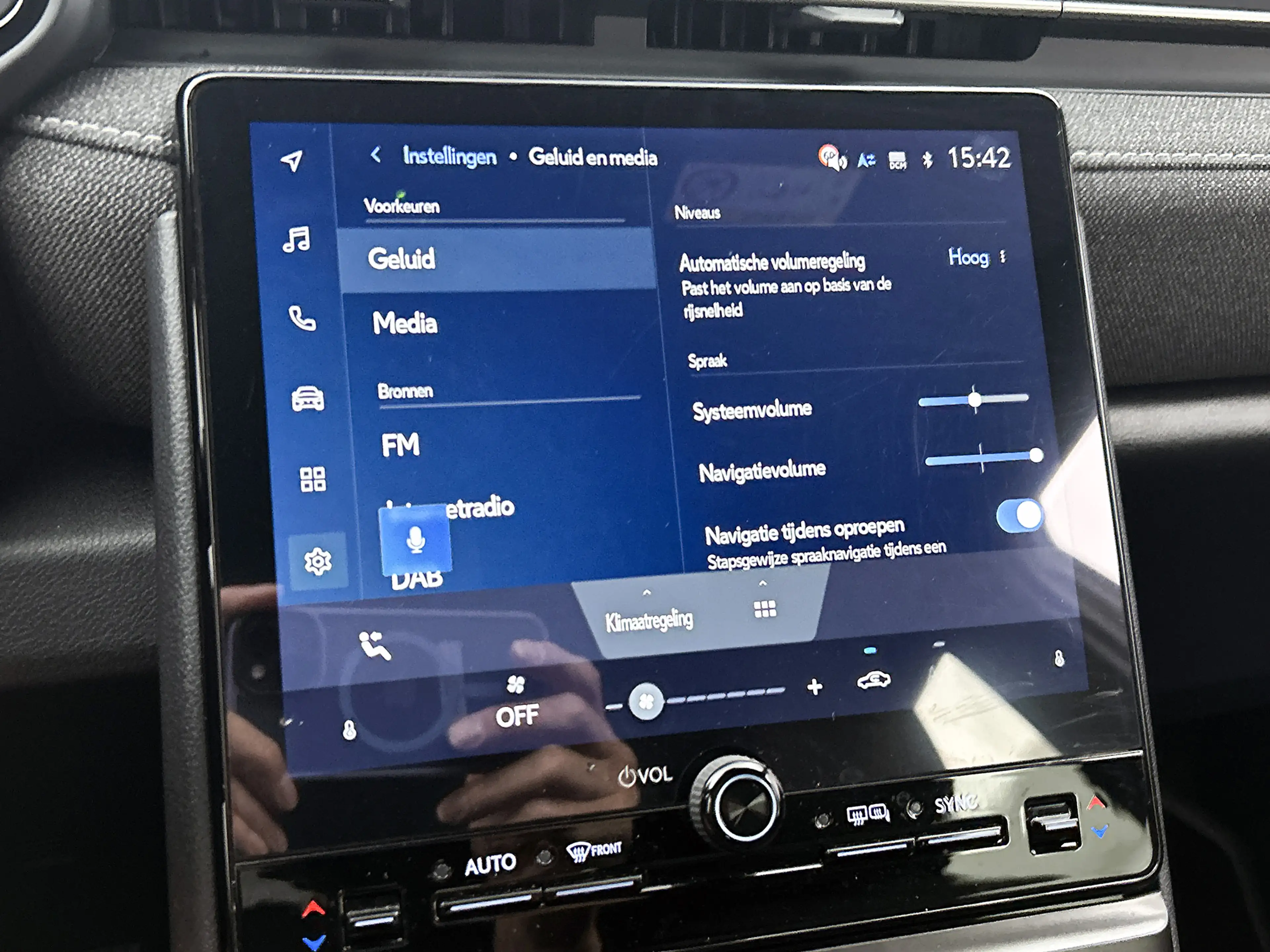 Lexus LBX 2WD | BTW voertuig | Navigatie | Apple CarPlay/And — photo 12