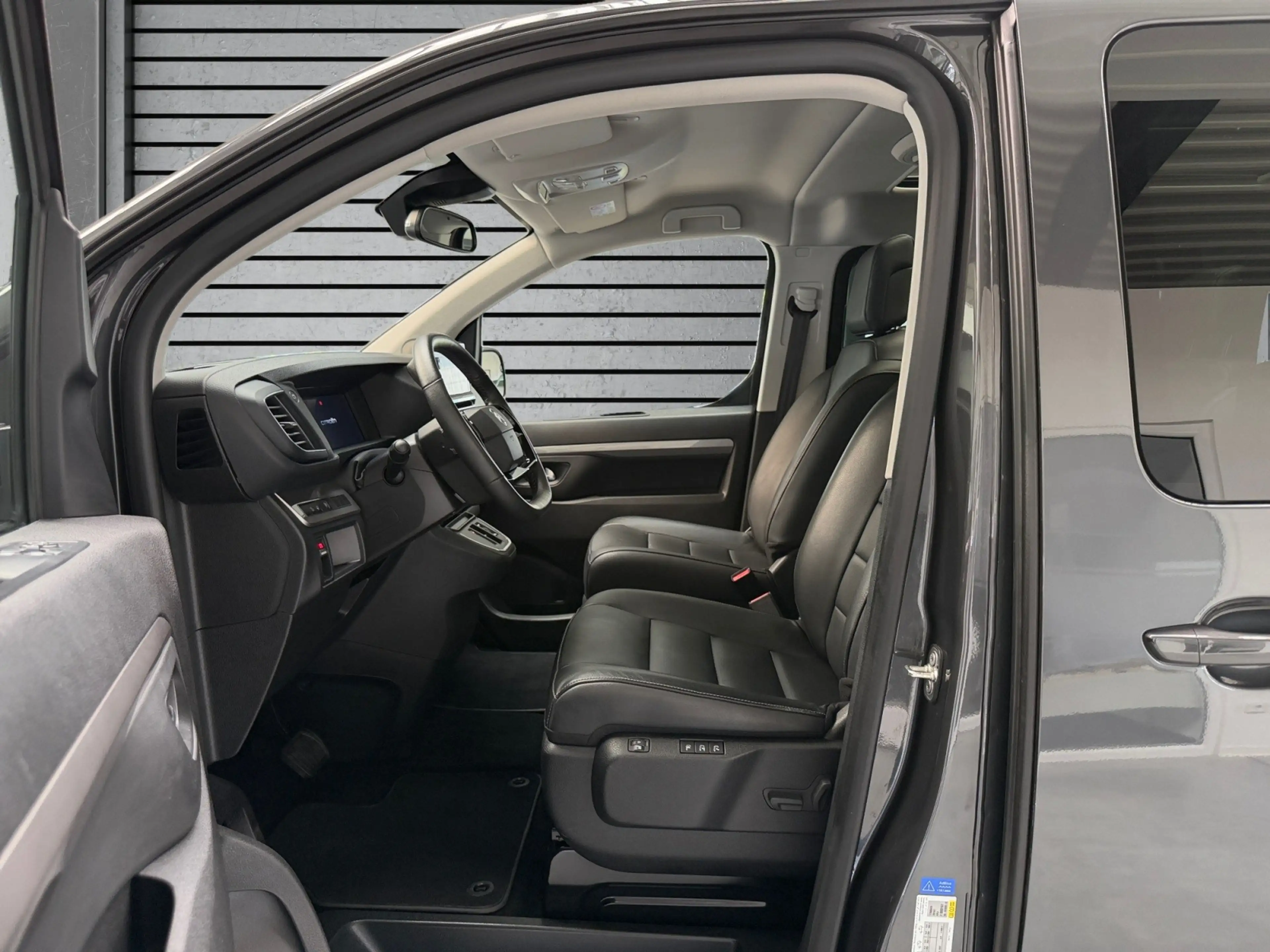 Citroen Spacetourer MAX XL DESIGN VIP+LEDER+PANO+NAV+DAB — photo 17