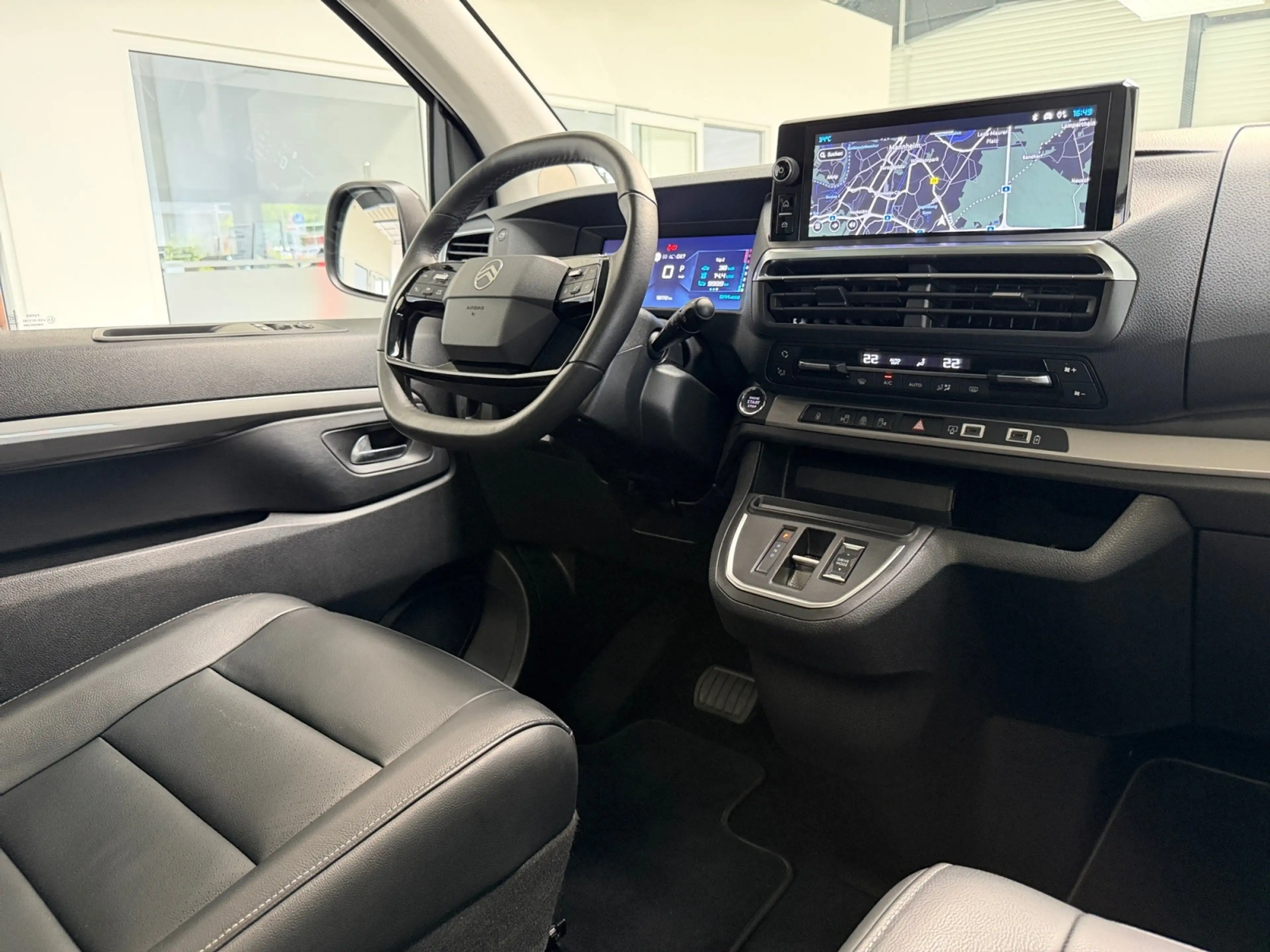 Citroen Spacetourer MAX XL DESIGN VIP+LEDER+PANO+NAV+DAB — photo 25
