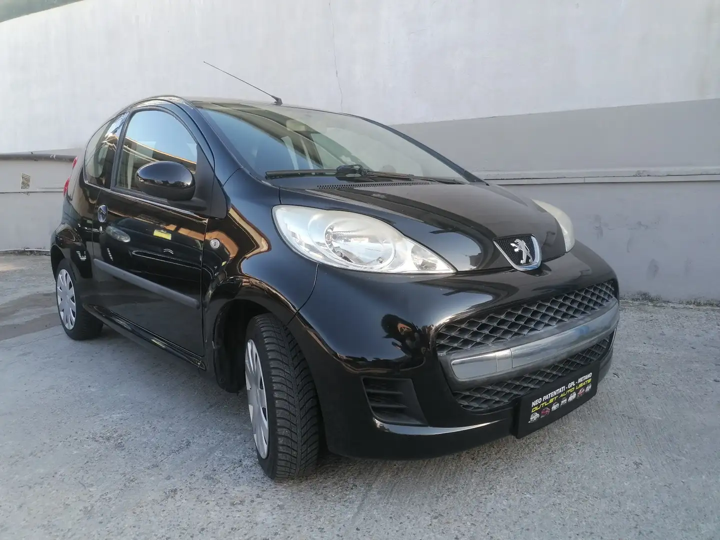 Peugeot 107 1.0 12v Access (desir) 3p FL - 2