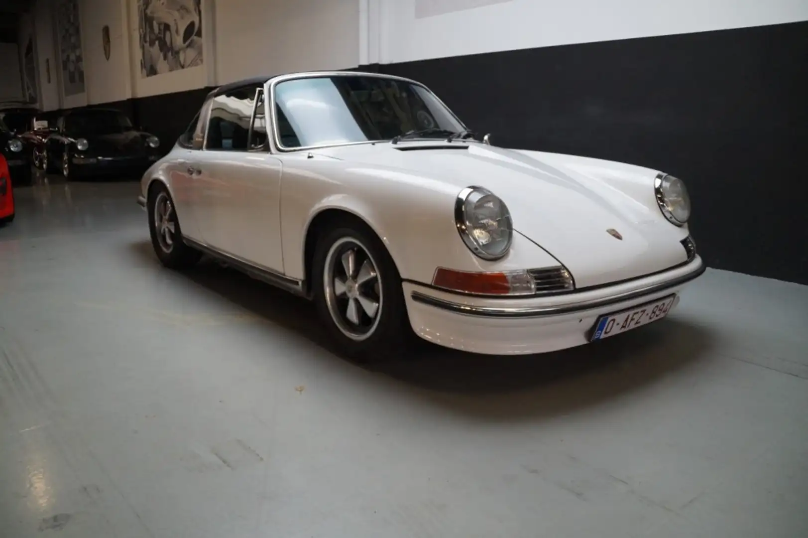 Porsche 911 Targa Restomod Rally Prepared (1972) Blanc - 2