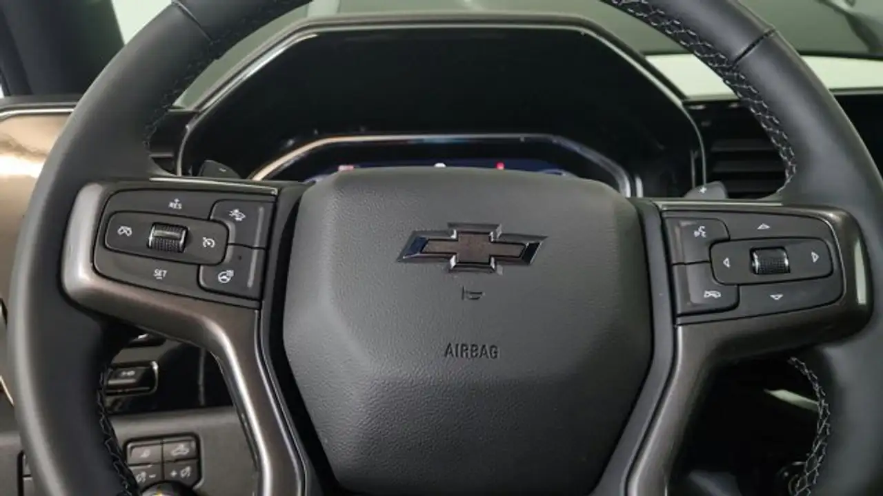 Chevrolet Silverado 1500 снимка Chevrolet Silverado 1500
