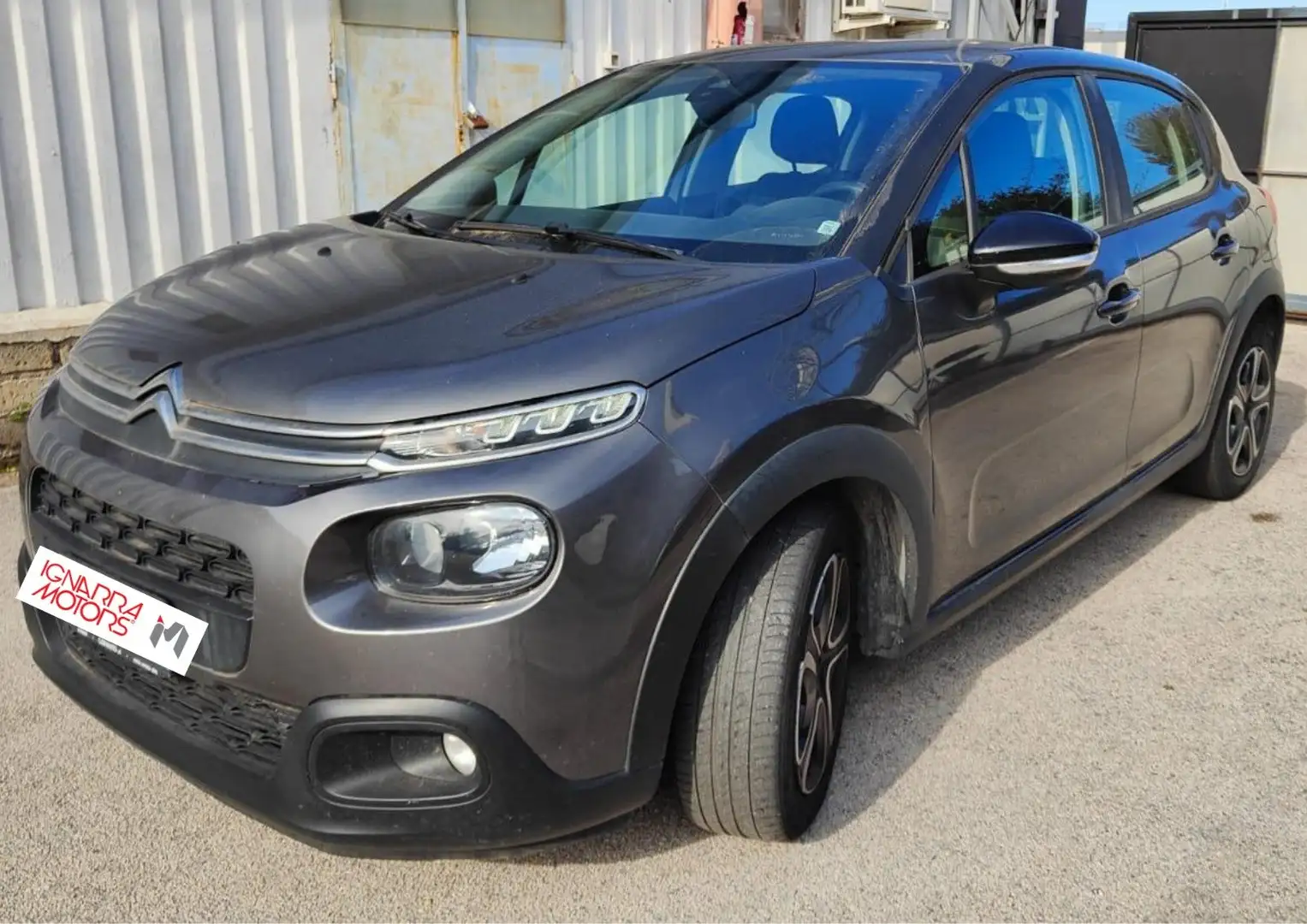 Citroen C3 C3 III 2017 1.2 puretech Feel 68cv my18 FS248ME Grigio - 2