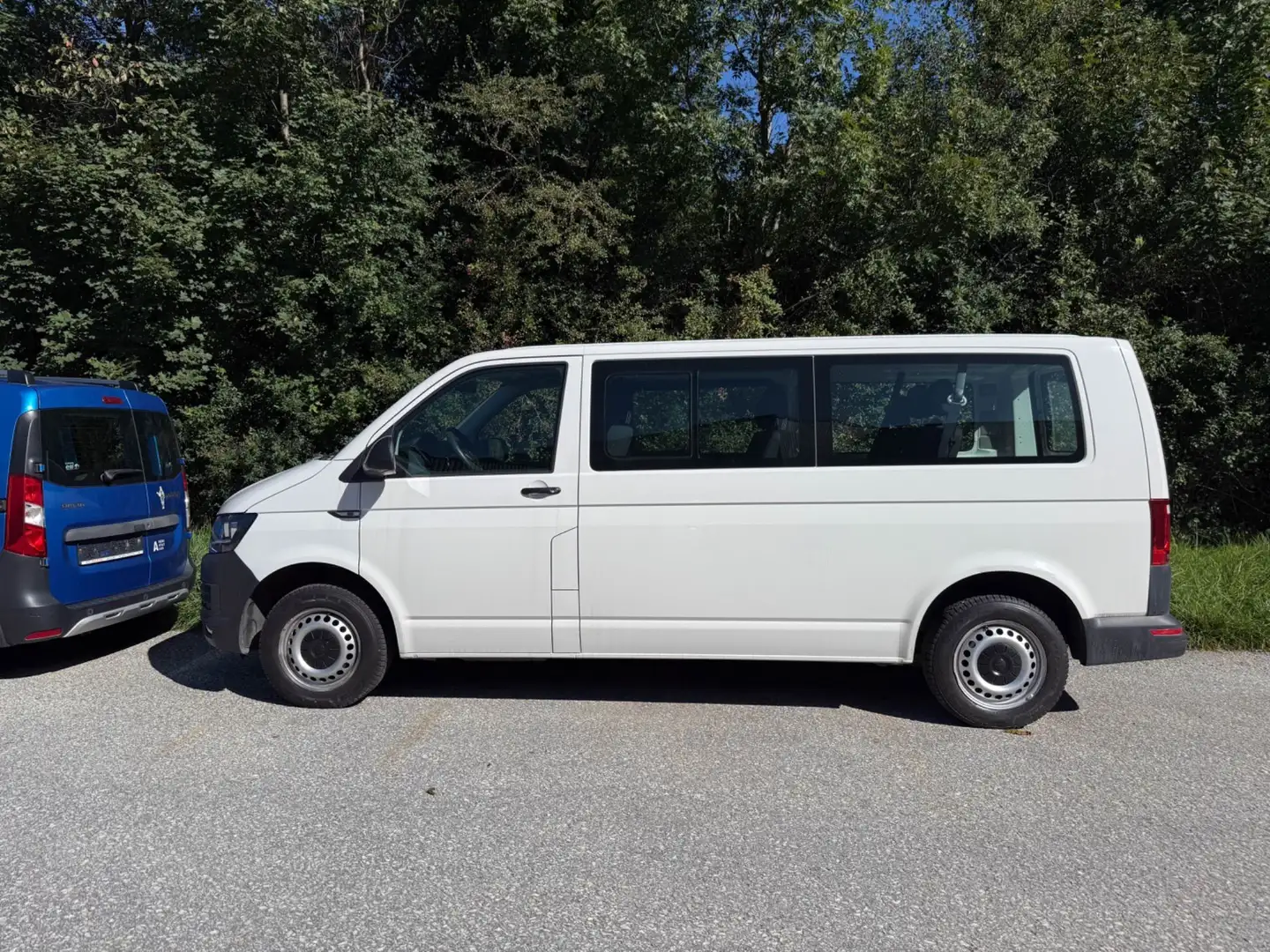 Volkswagen T6 Transporter  T6 2.0 - 9 Sitzer TDI Kombi lang Blanc - 2