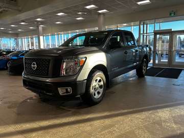S 5.6 4x4 *6 Psg* *Low KMs*