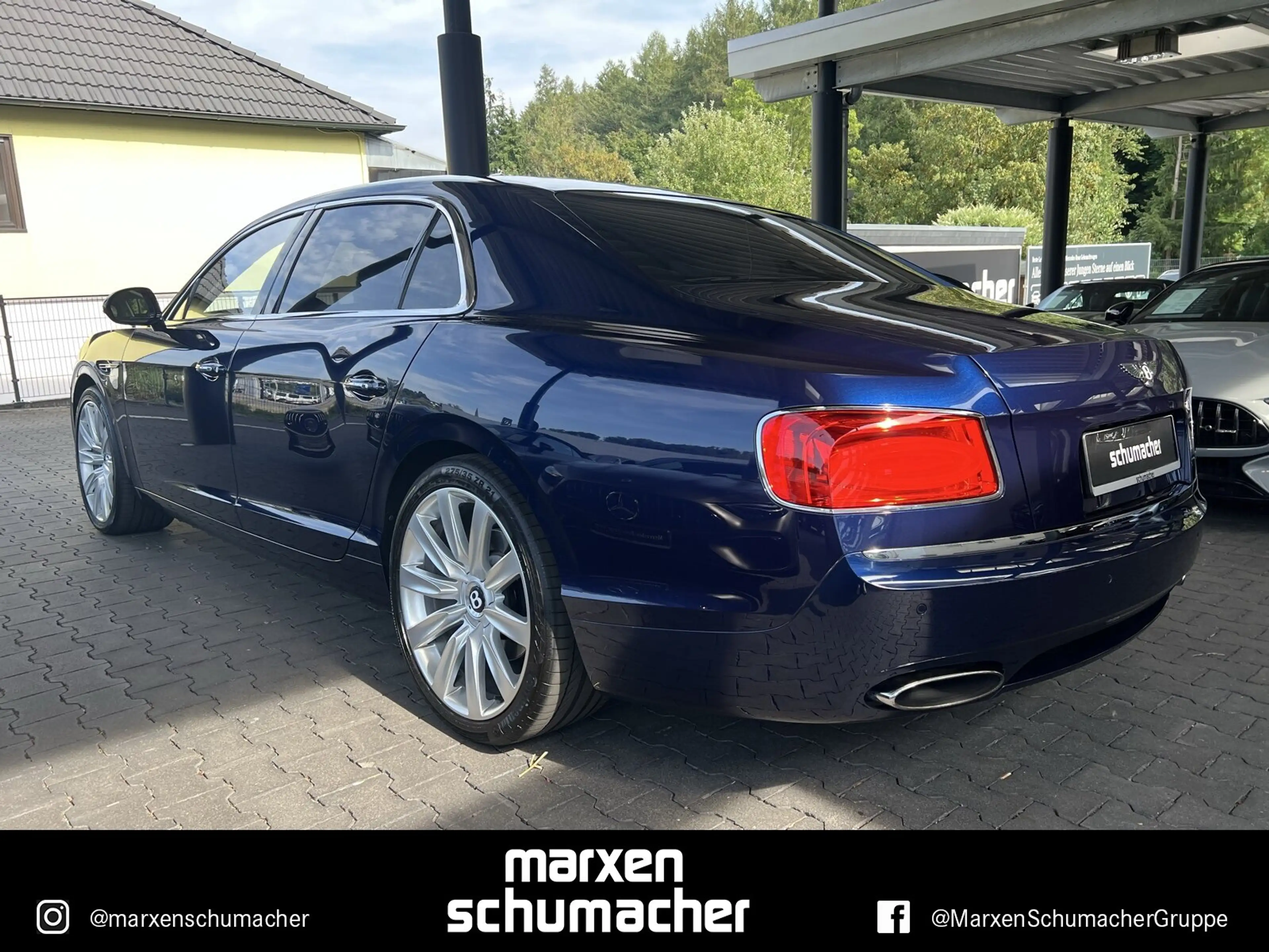 Bentley Flying Spur Flying Spur W12 — photo 6