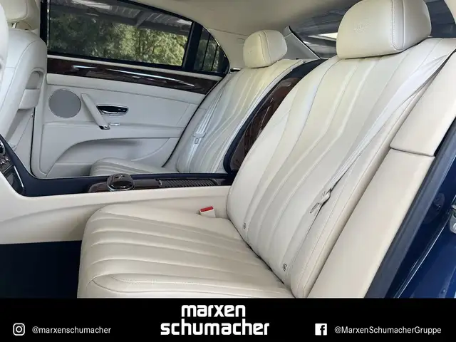 Bentley Flying Spur view 12