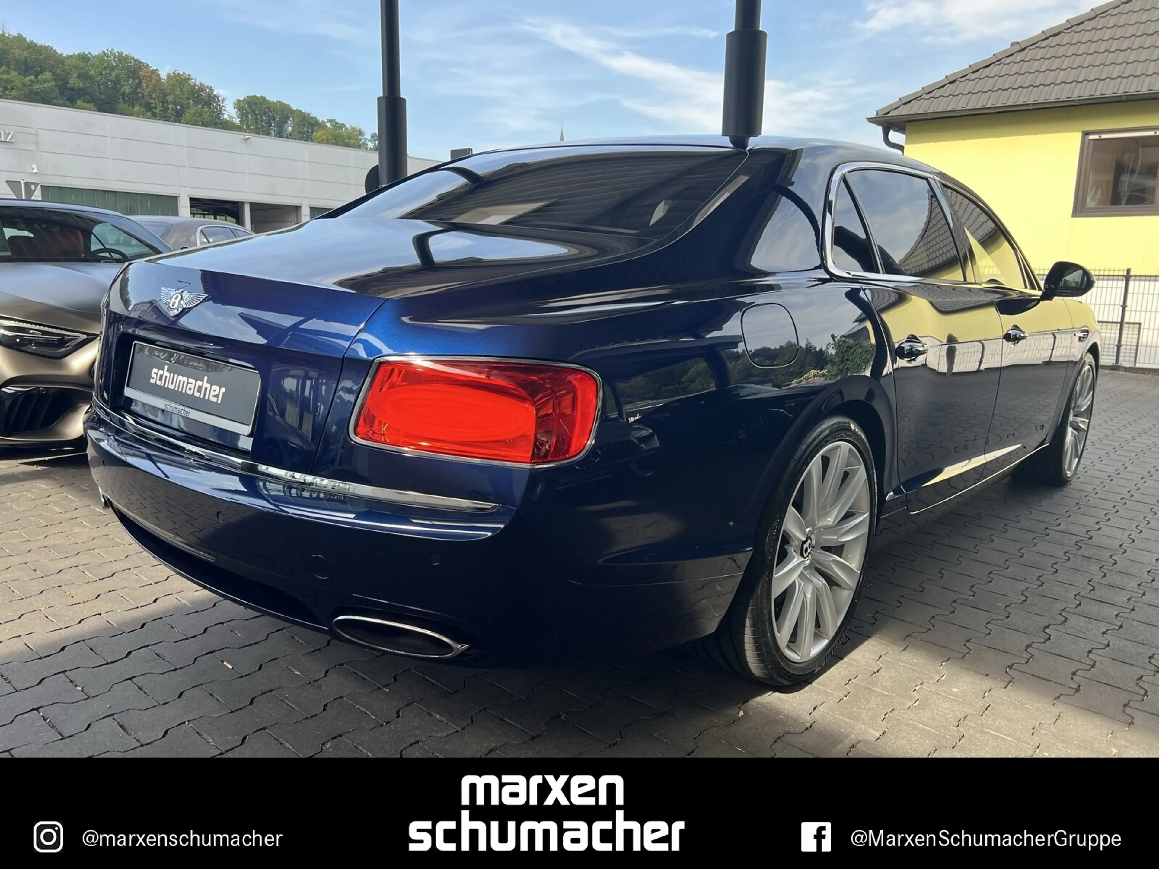 Bentley Flying Spur Flying Spur W12 — photo 4