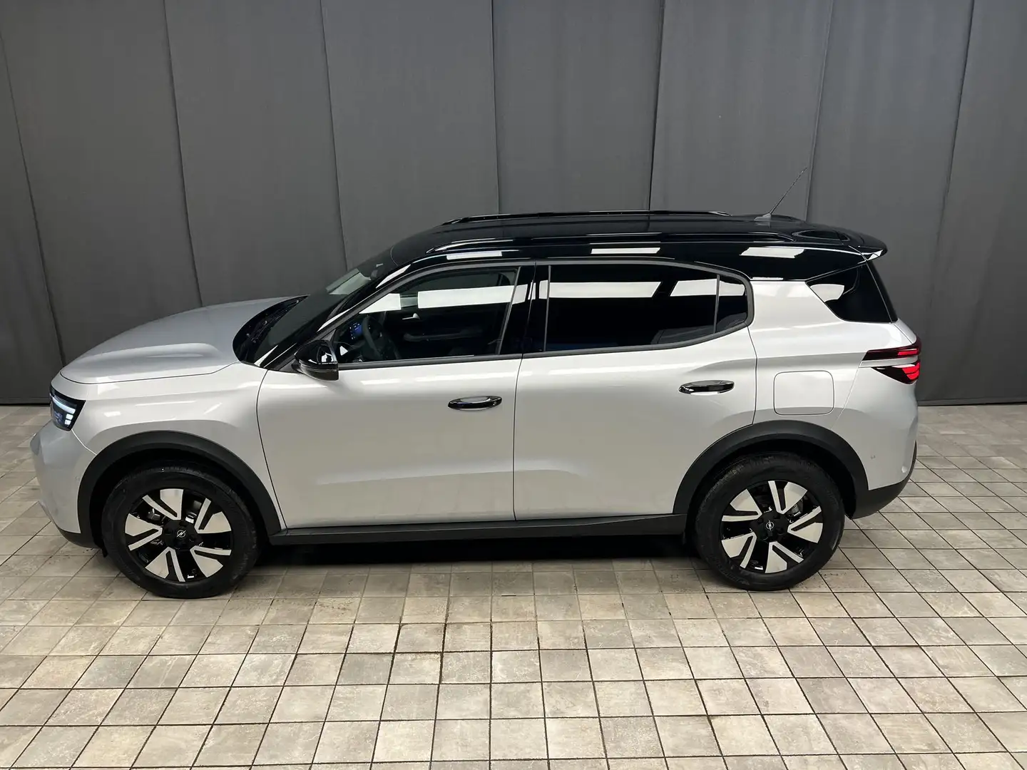 Opel Frontera Turbo Hybrid GT eDCT Zilver - 2