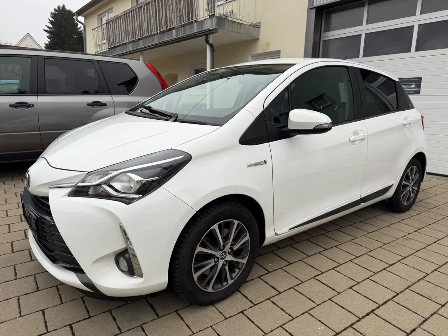 Toyota Yaris Hybrid Y20 Club Kamera 1. Hd Klima SHZ Alu Wit - 1