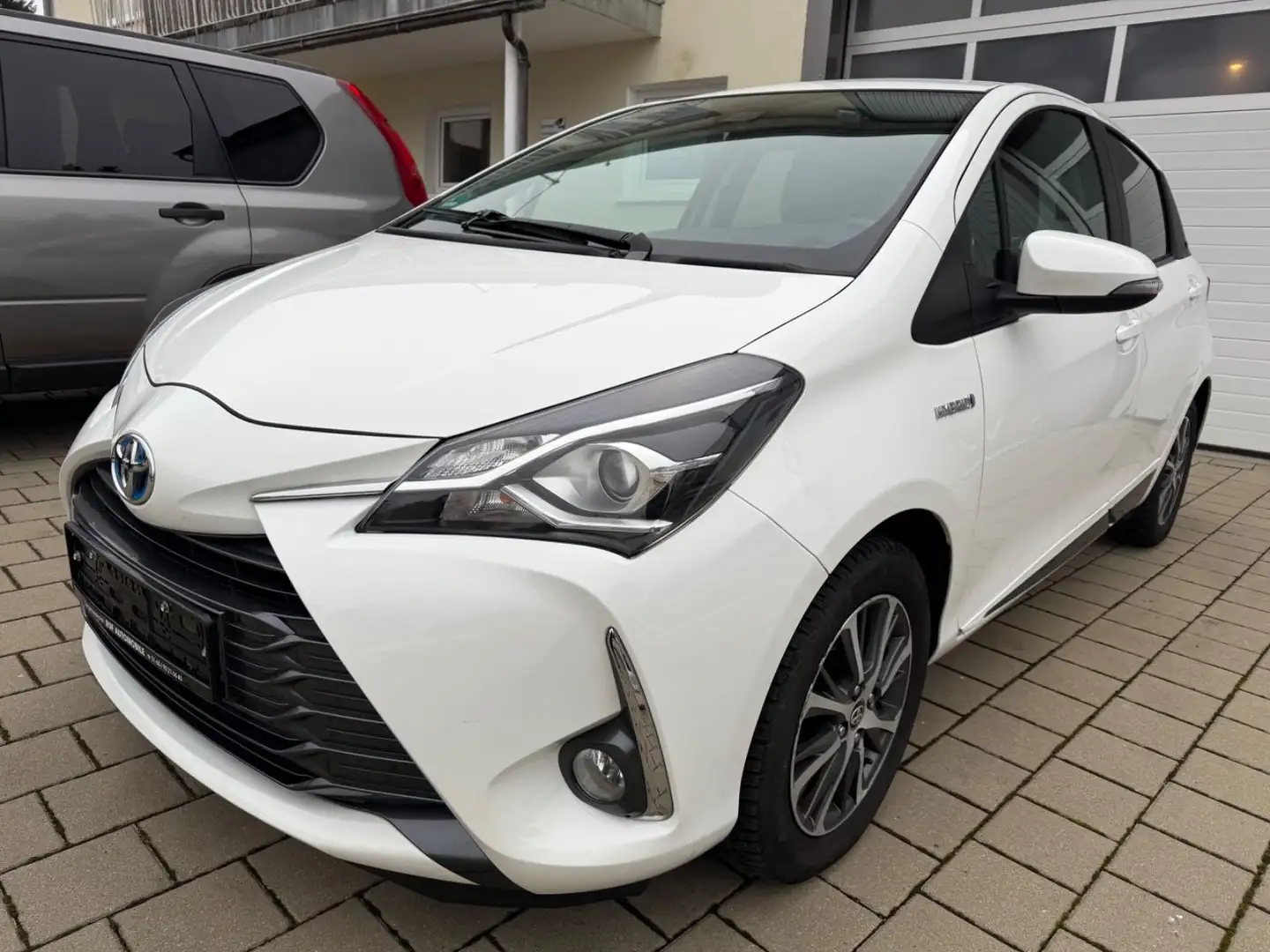 Toyota Yaris Hybrid Y20 Club Kamera 1. Hd Klima SHZ Alu Wit - 2