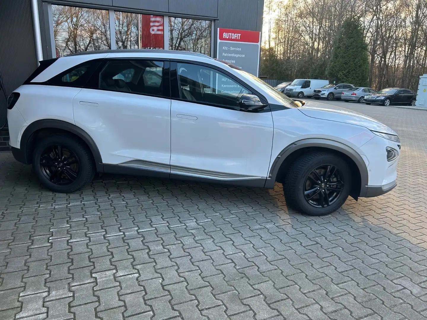 Hyundai NEXO Basis 1Hand Premium Paket Weiß - 2