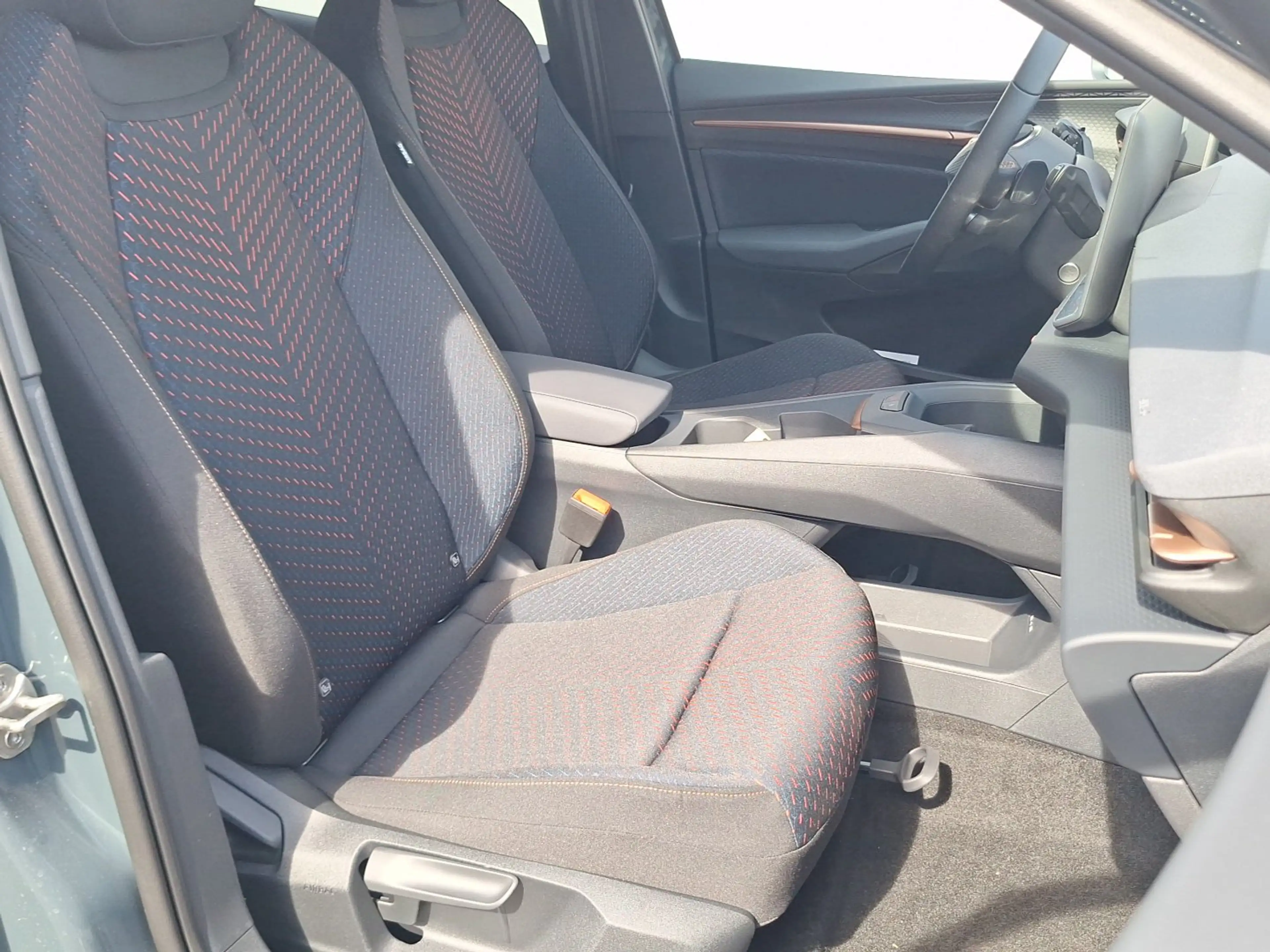 CUPRA Raval ENDURANCE 52/55 155kW/211 PS — photo 12