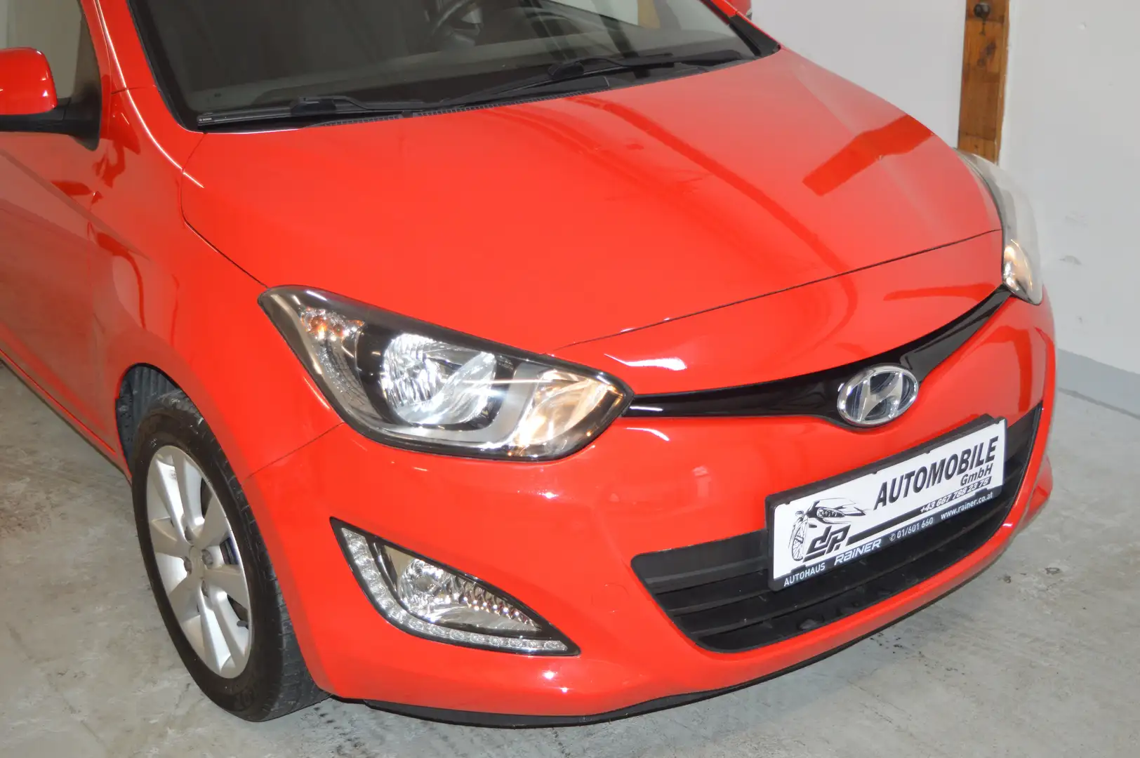 Hyundai i20 1,25 **2.Besitz**neues Pickerl 07/27**Klima** Rot - 2