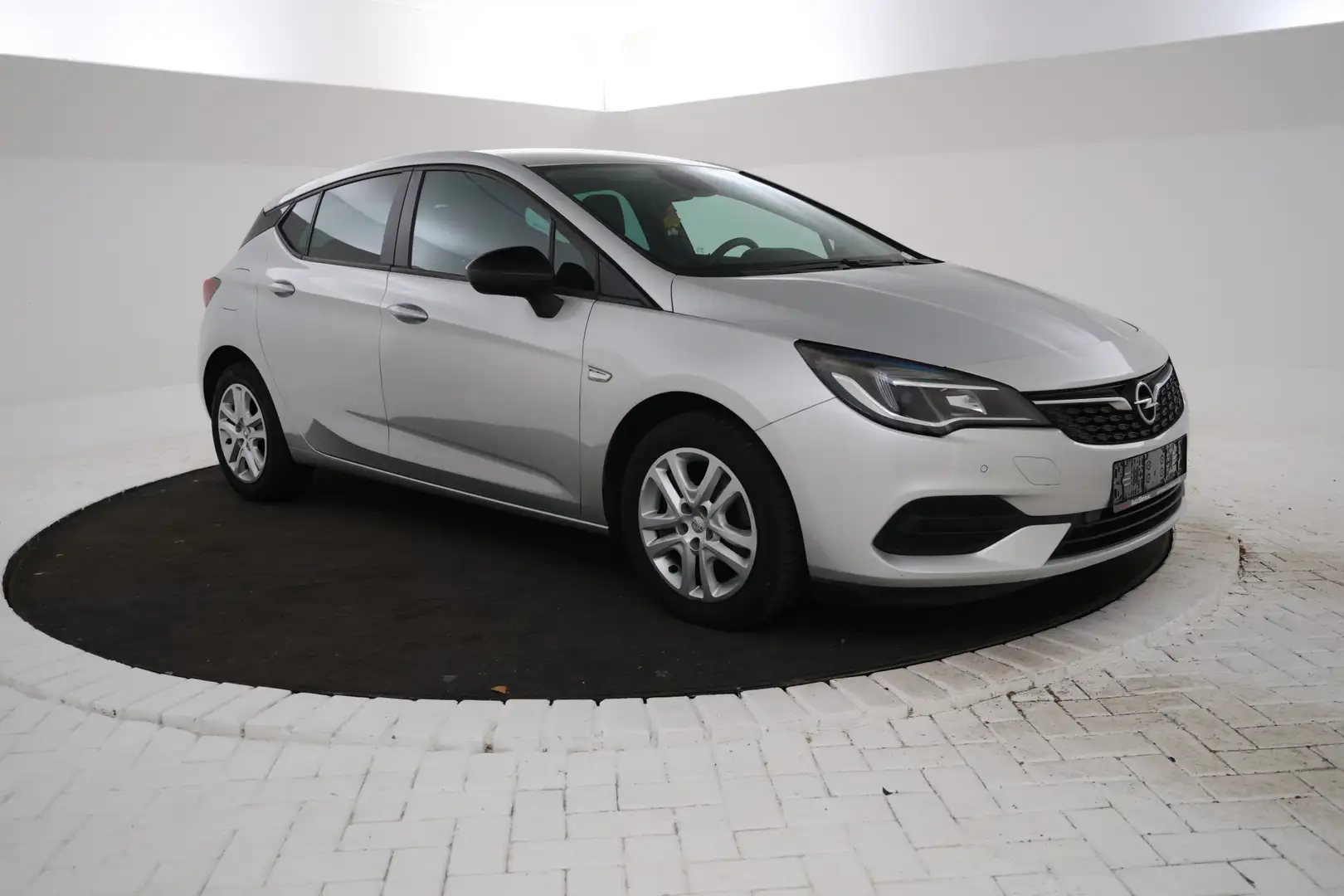 Opel Astra 1.2 Business Edition Cruise Control. Airco, Navi, Zilver - 2