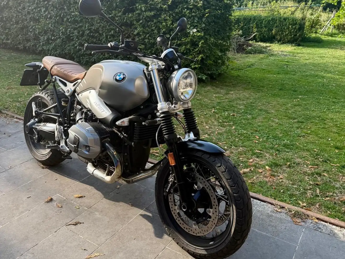 BMW R nineT Scrambler Zilver - 2