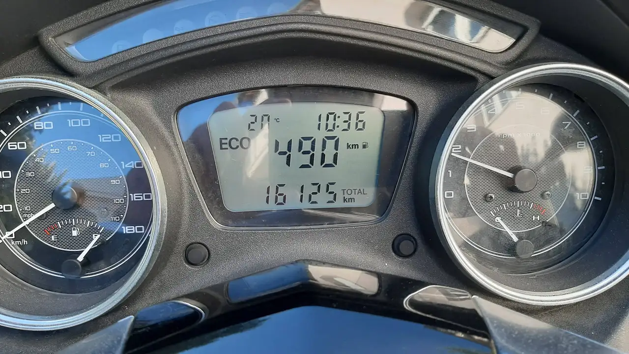 Piaggio X 10