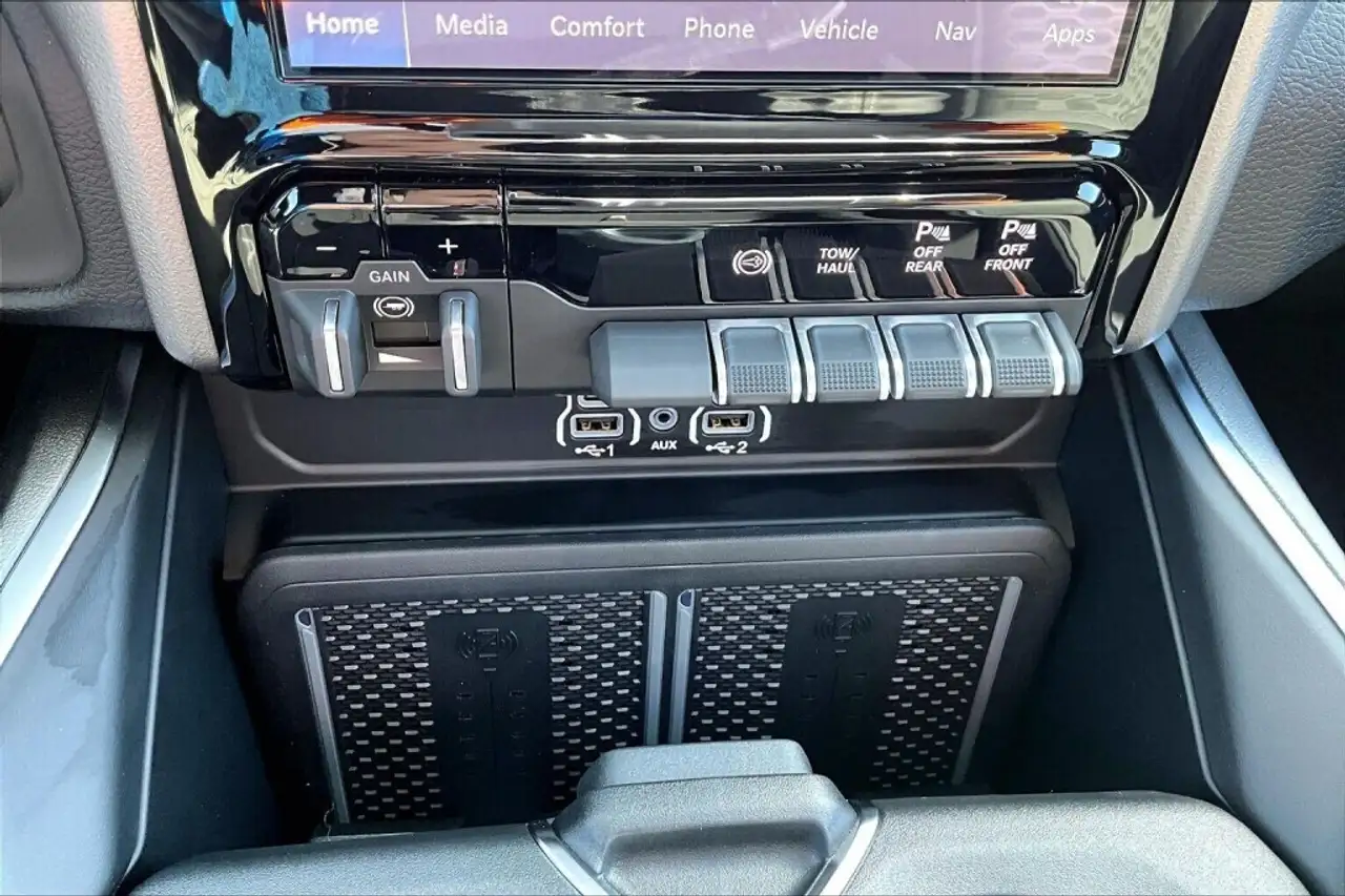 RAM 3500 photo RAM 3500