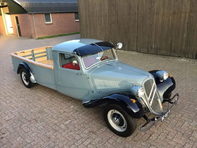 Citroen Traction AVANT PICKUP 1954 Gerestaureerd NL-kenteken