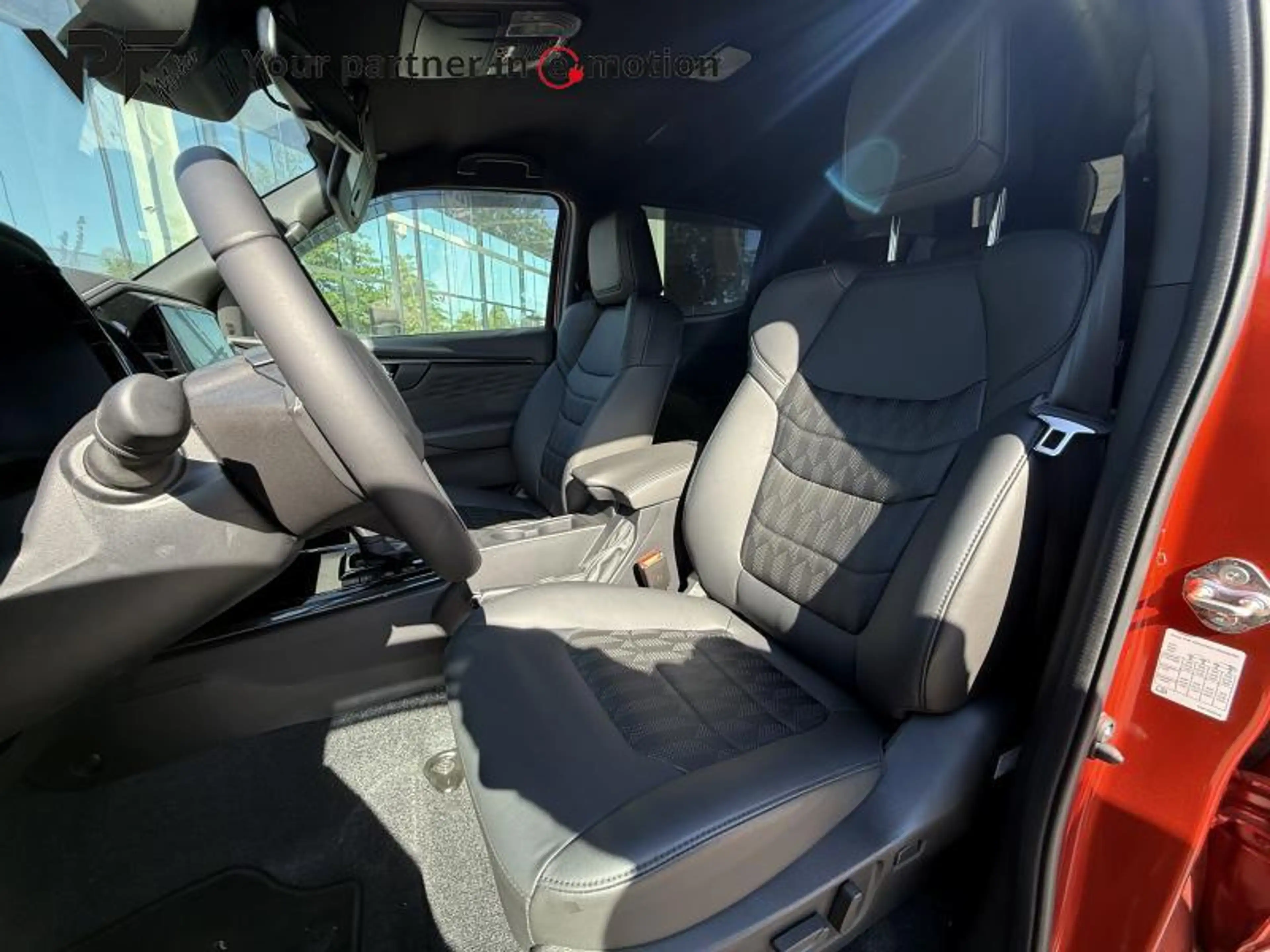 Isuzu D-Max V-Cross Hardtop/trekhaak/Bullbar/Fender — photo 9