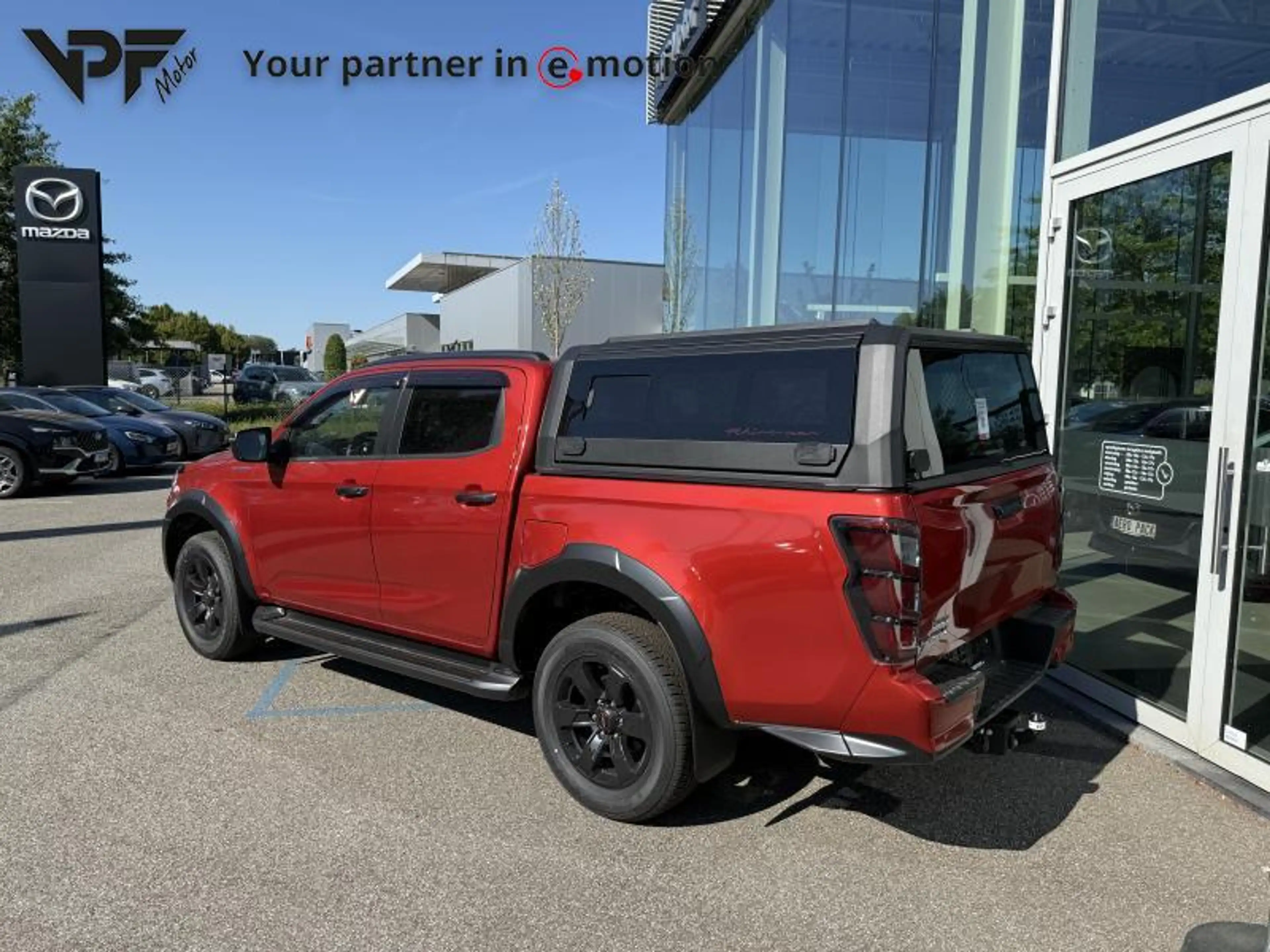 Isuzu D-Max V-Cross Hardtop/trekhaak/Bullbar/Fender — photo 13