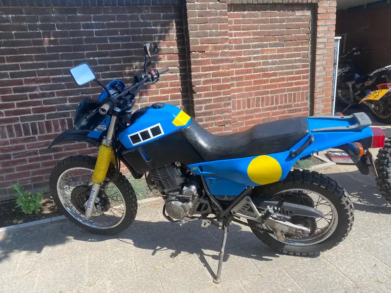 Yamaha XT 600 - foto 2