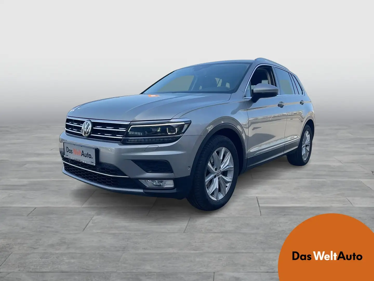 Volkswagen Tiguan Highline TDI SCR DSG Silber - 1