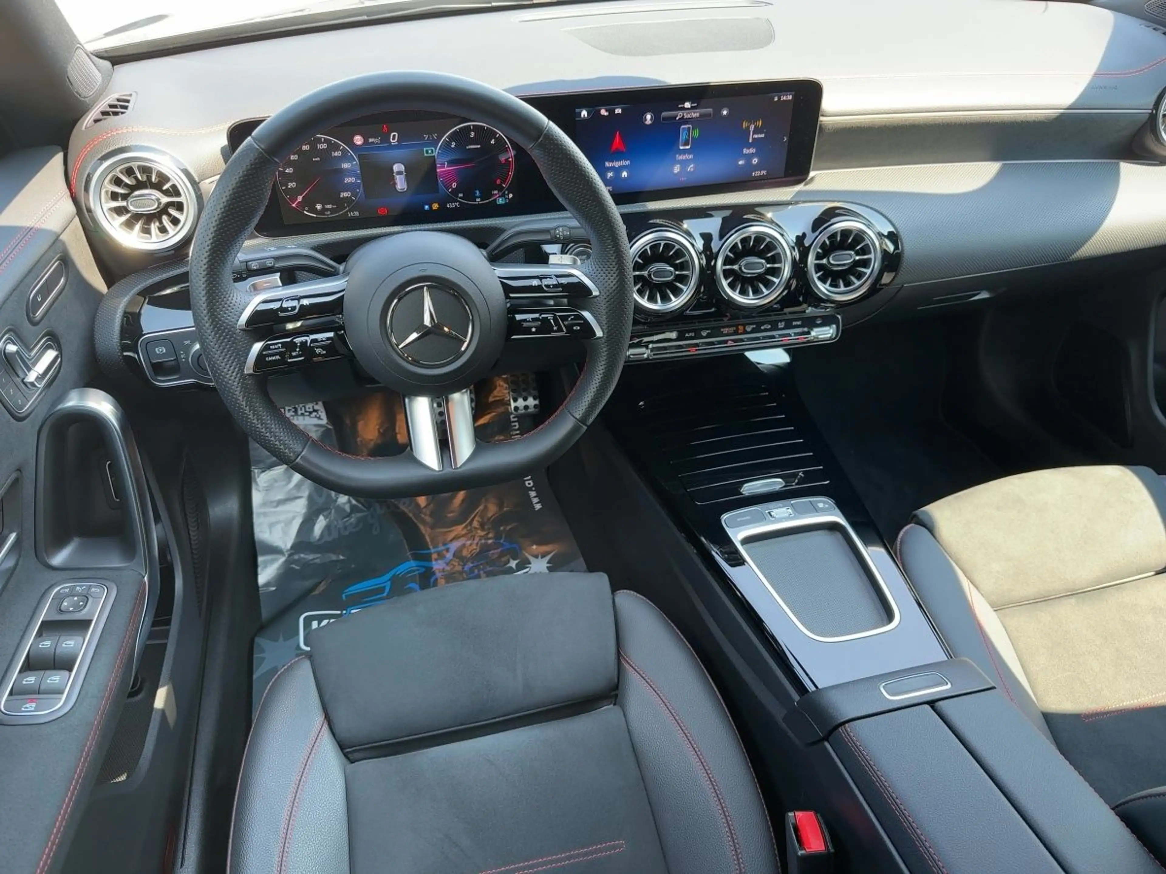 Mercedes-Benz CLA 220 d Shooting Brake AMG Line KeyGo Menory — photo 10